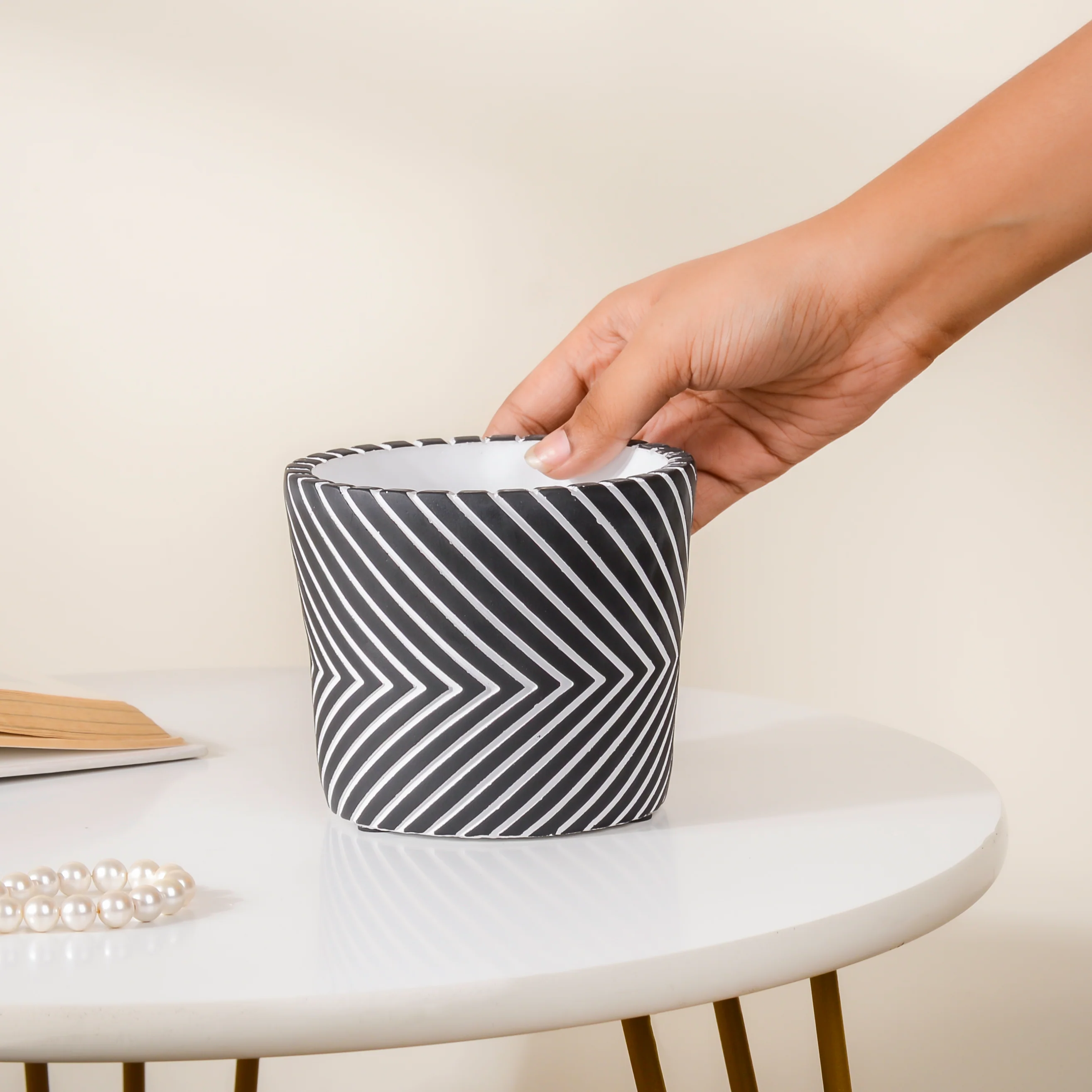 Horizontal Chevron Pot Small - Image 6