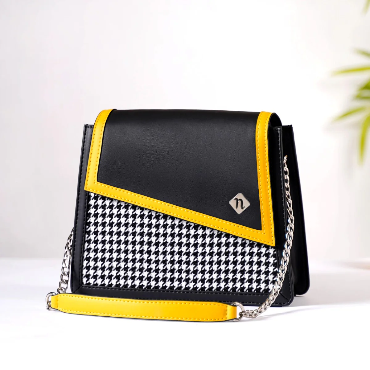 Houndstooth Diagonal Flap Handbag For Women - Image 10