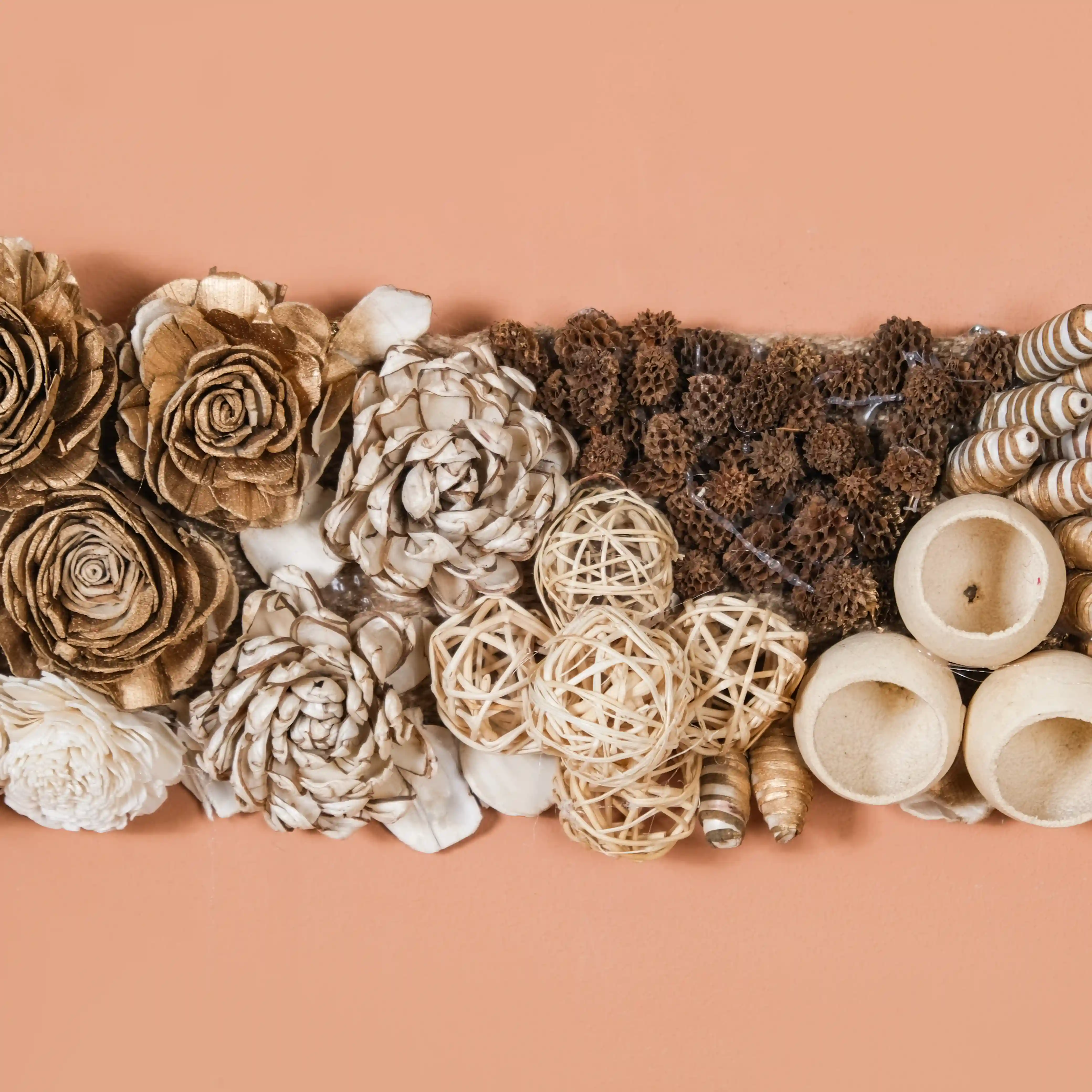 Hygge Sustainable Dried Flower Toran For Door - Image 4