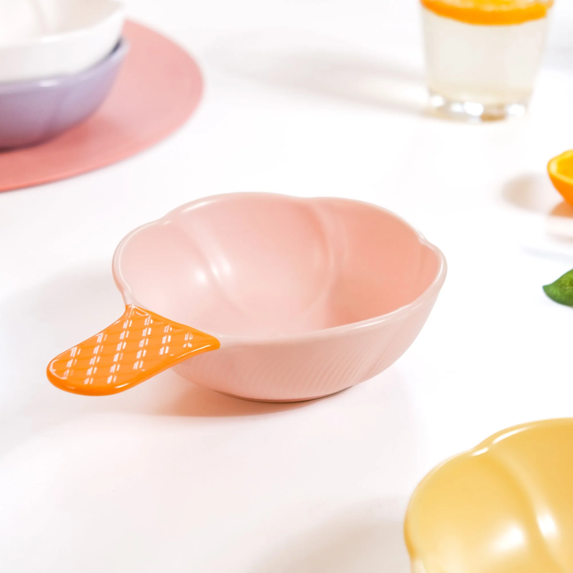 Ice Cream Bowl With Handle Strawberry Pink 400 ml - Image 3