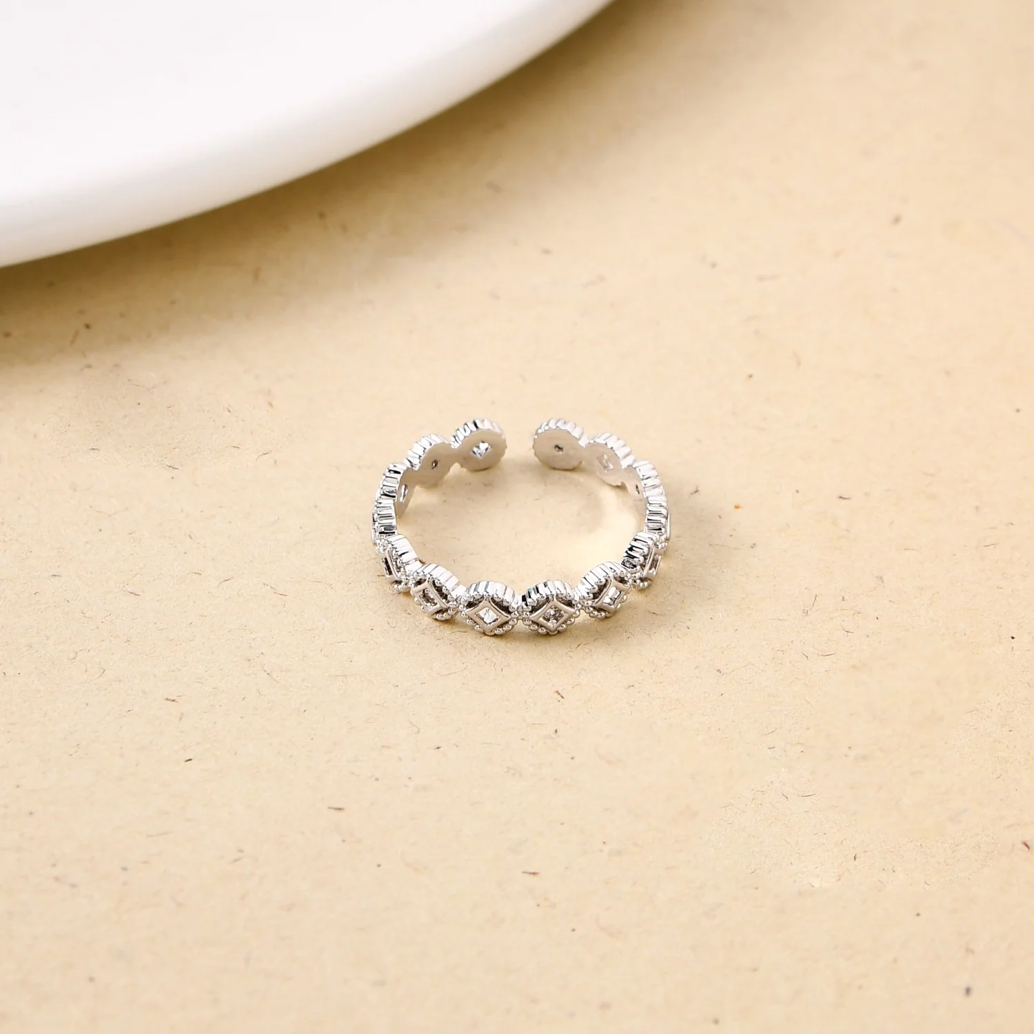 Iridescent Gleam Silver Ring - Image 5