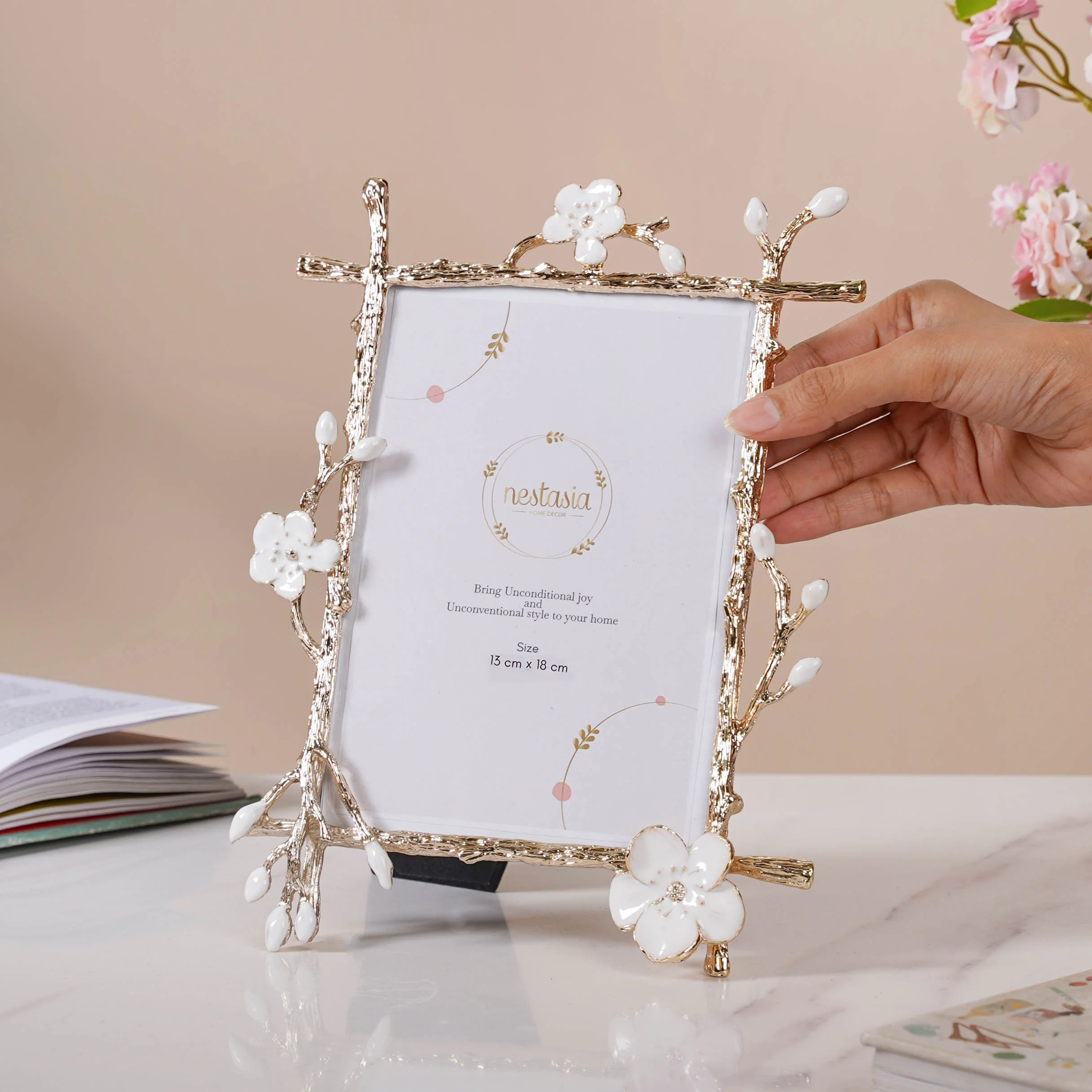 La Nature White Photo Frame Small - Image 2