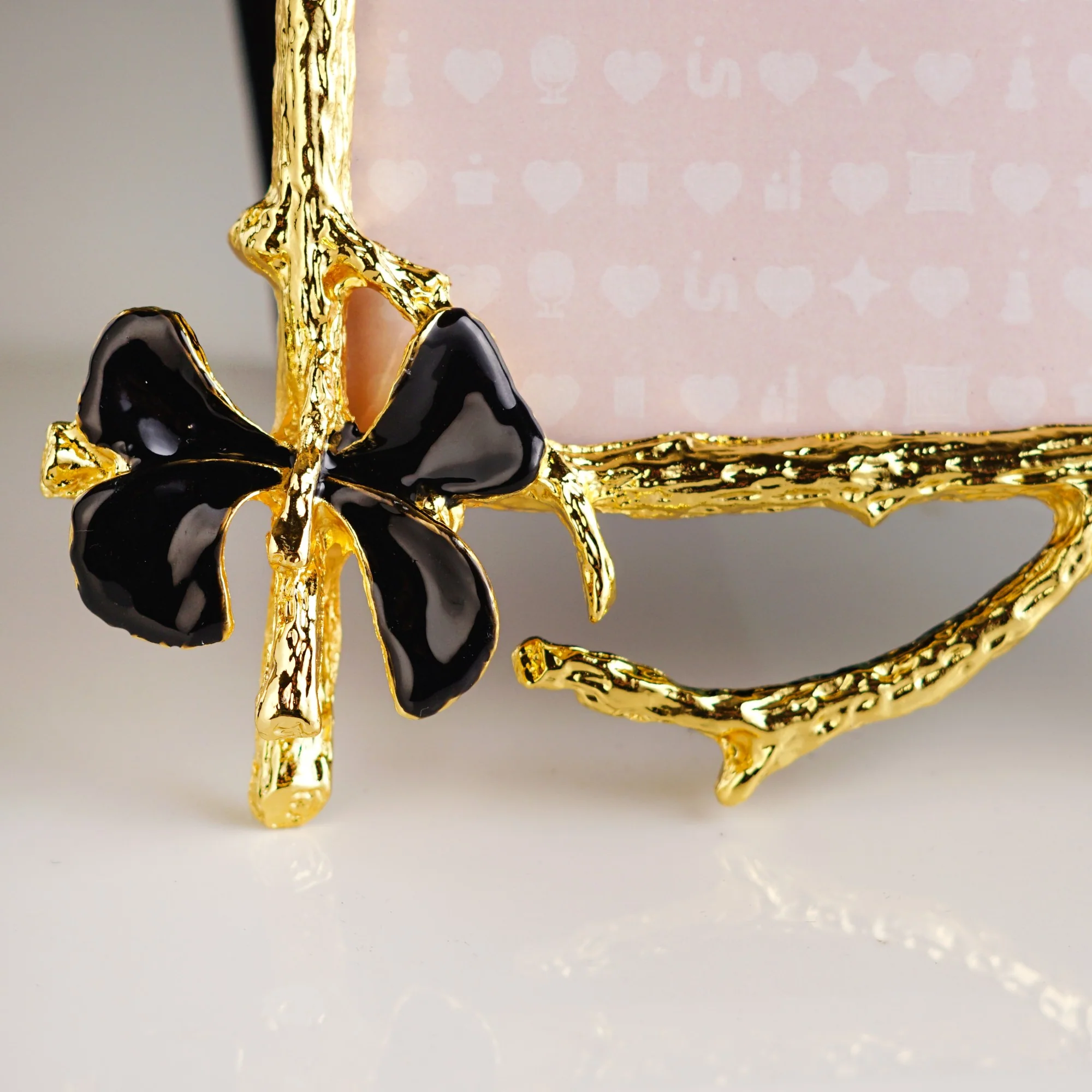 Large Black Gold Art Photo Frame 15x20cm - Image 2
