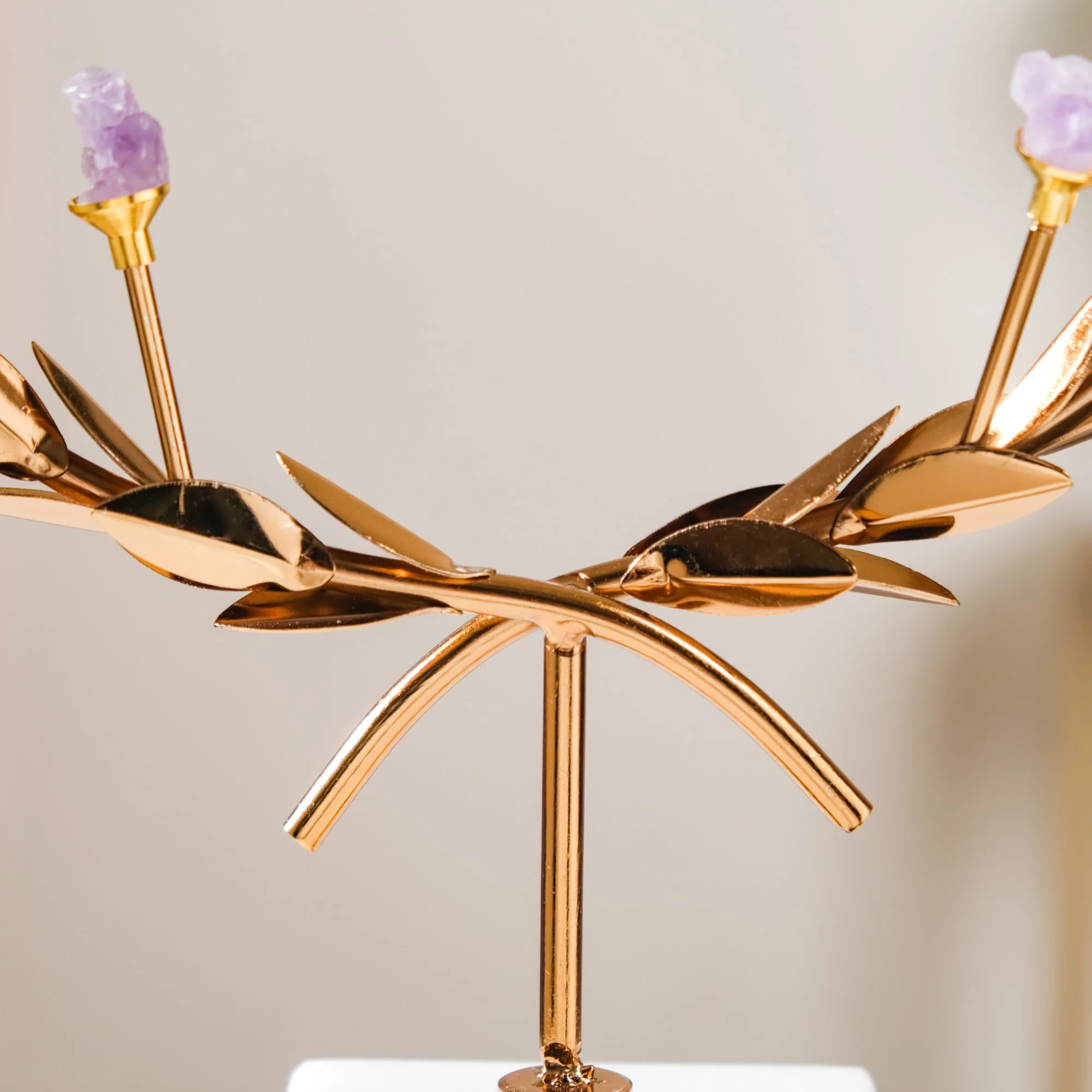 Laurel Wreath Showpiece With Agate Stones Gold - Image 8