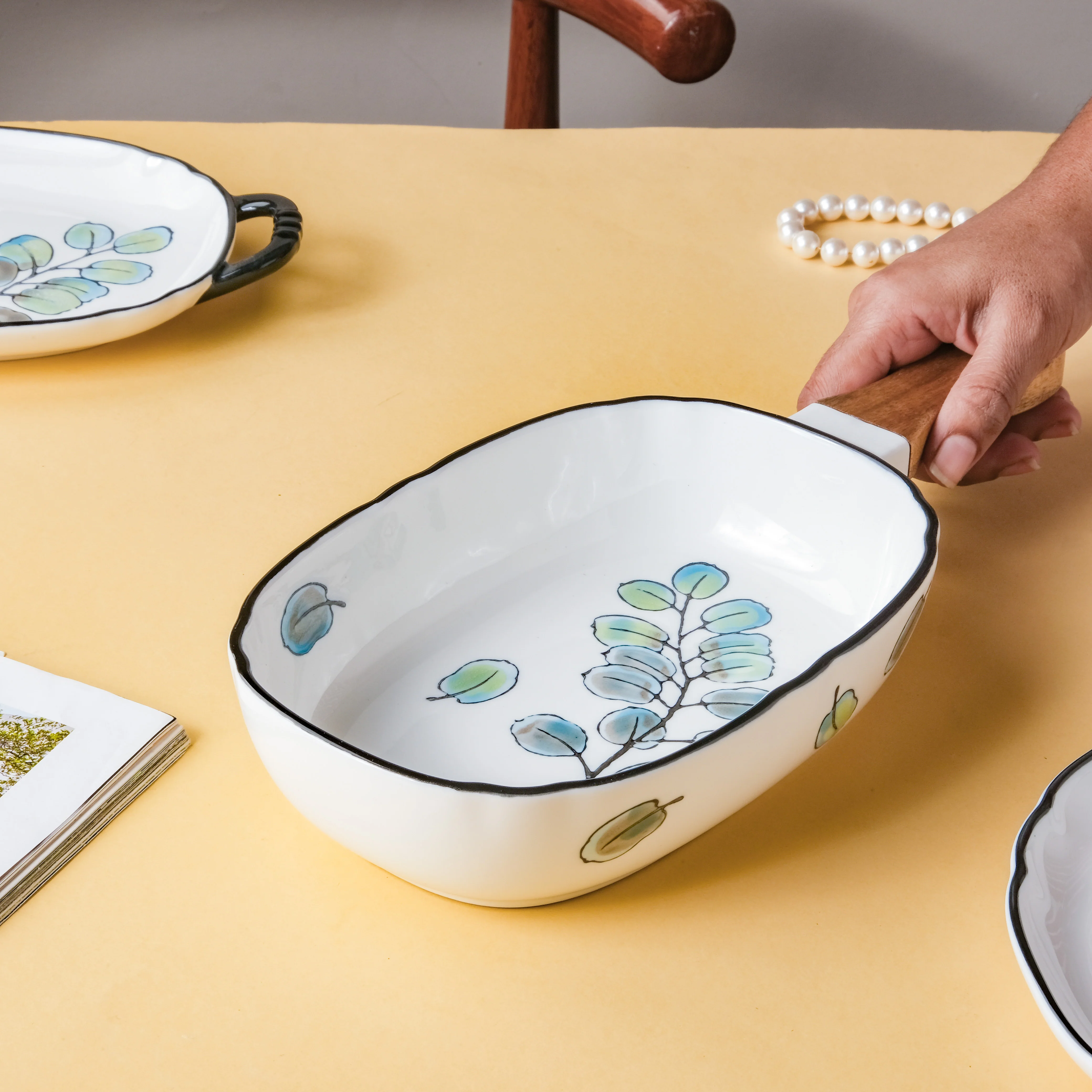 Leaf Ceramic Pasta Bowl - Image 2