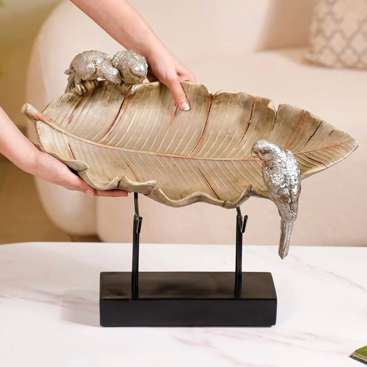 Leaf Paradise Parrot Tray With Stand Large - Image 3