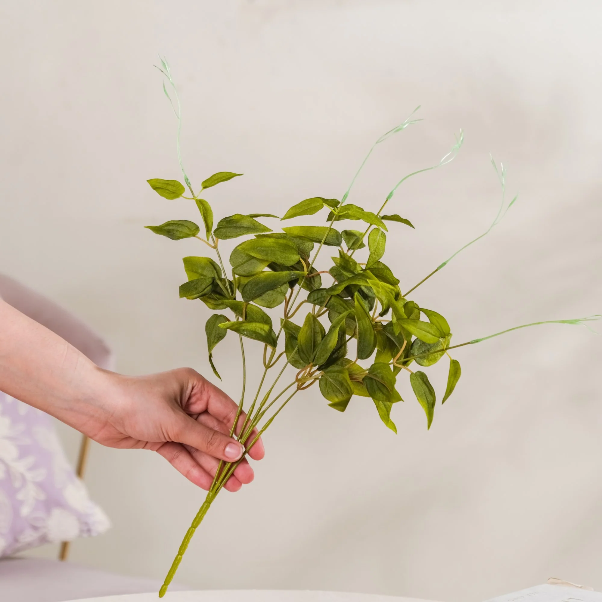 Leaf Stem For Flower Vase - Image 2
