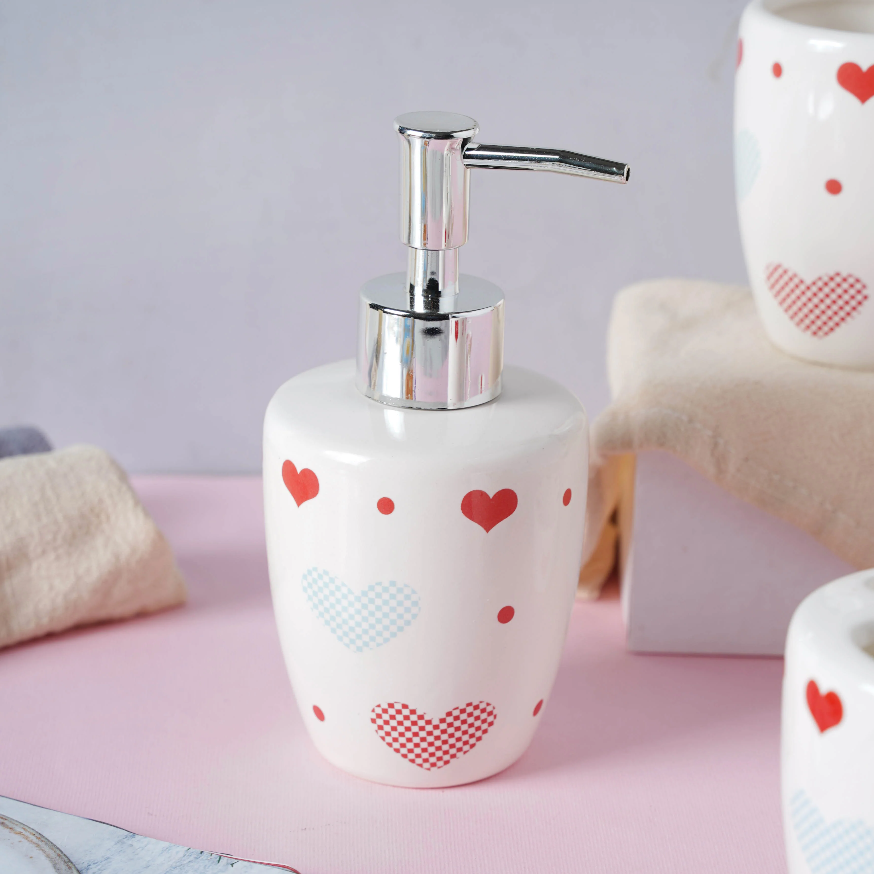 Little Hearts Ceramic Bath Set - Image 4