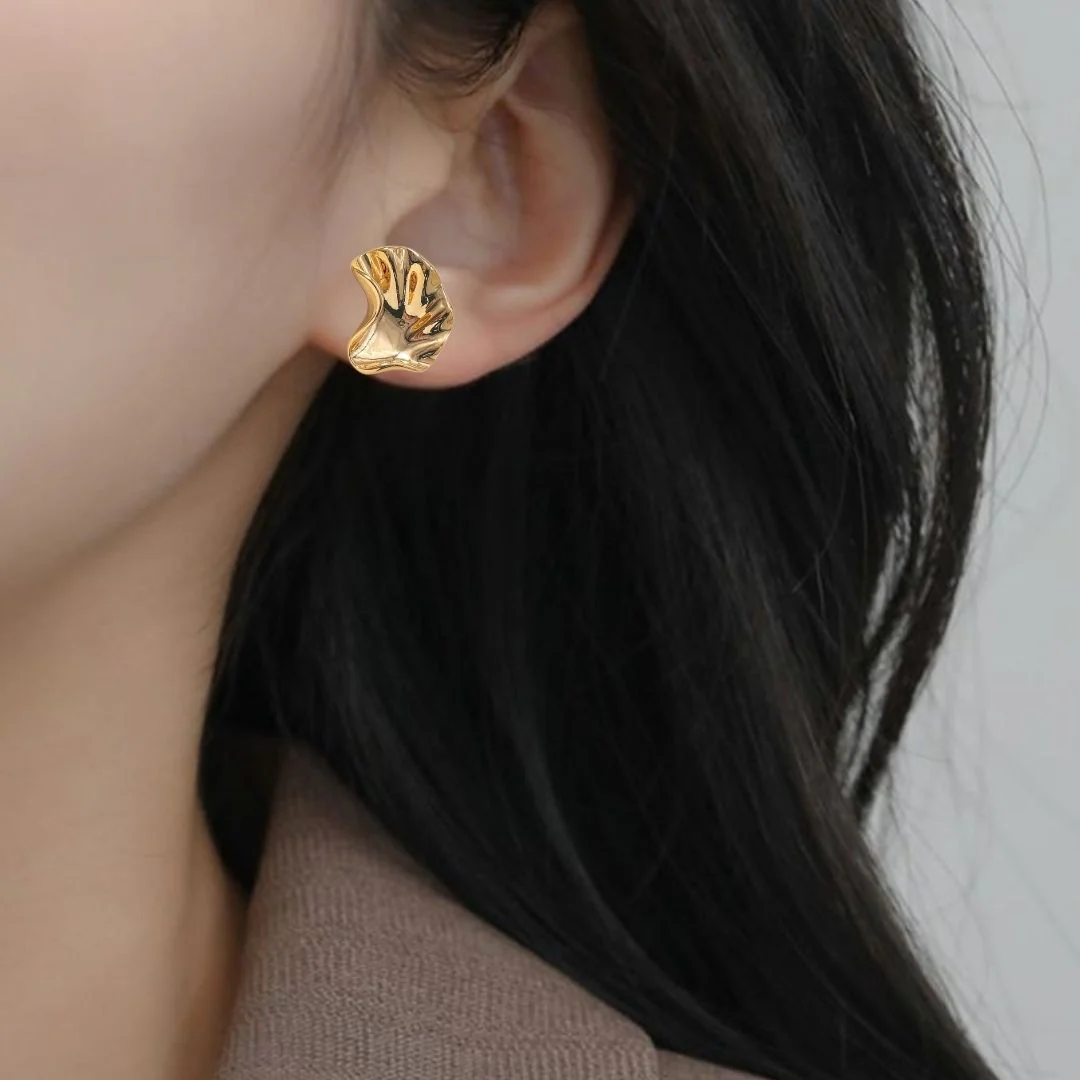 Little Miss Ginkgo Earrings Gold - Image 5
