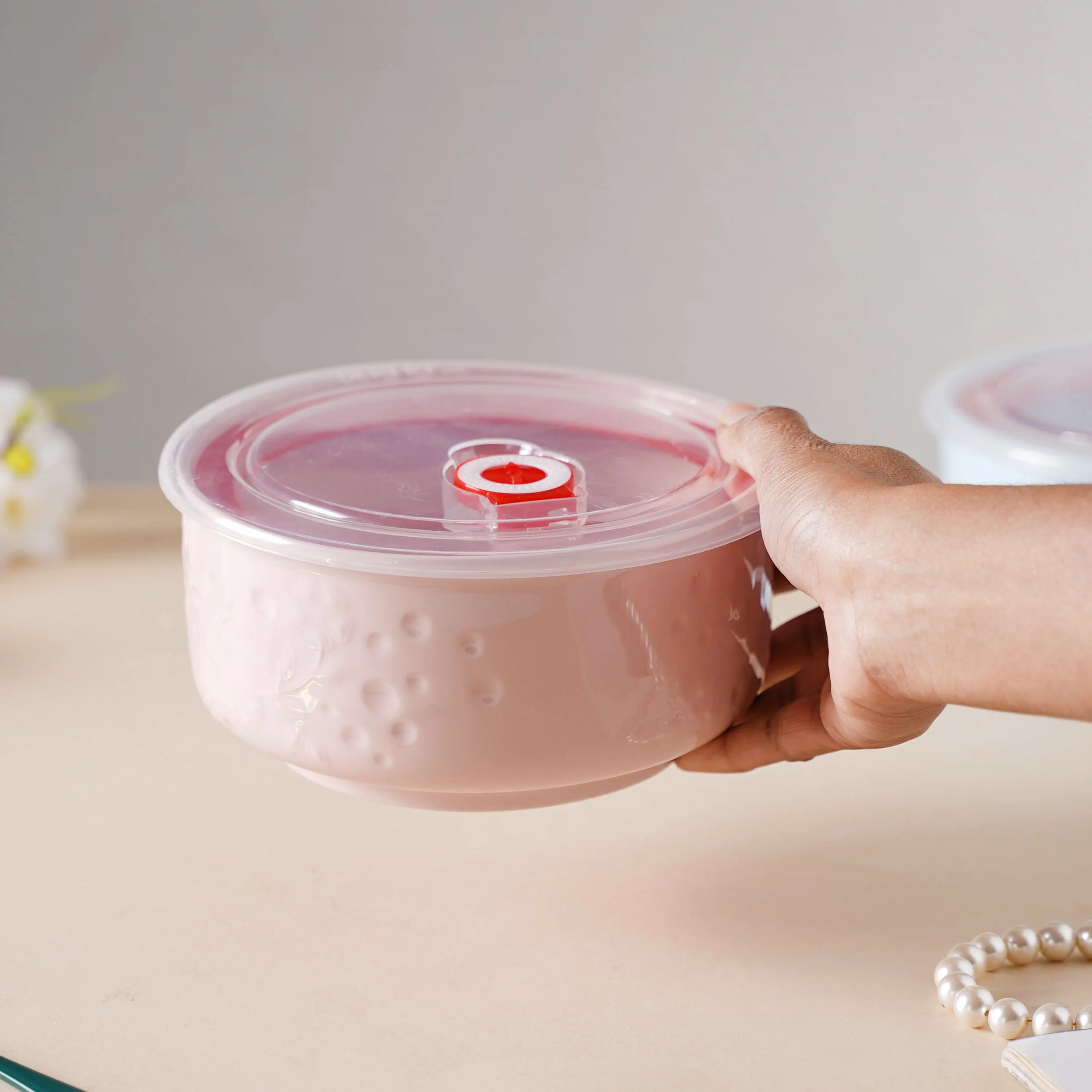 Lunch Bowl With Lid - Image 17