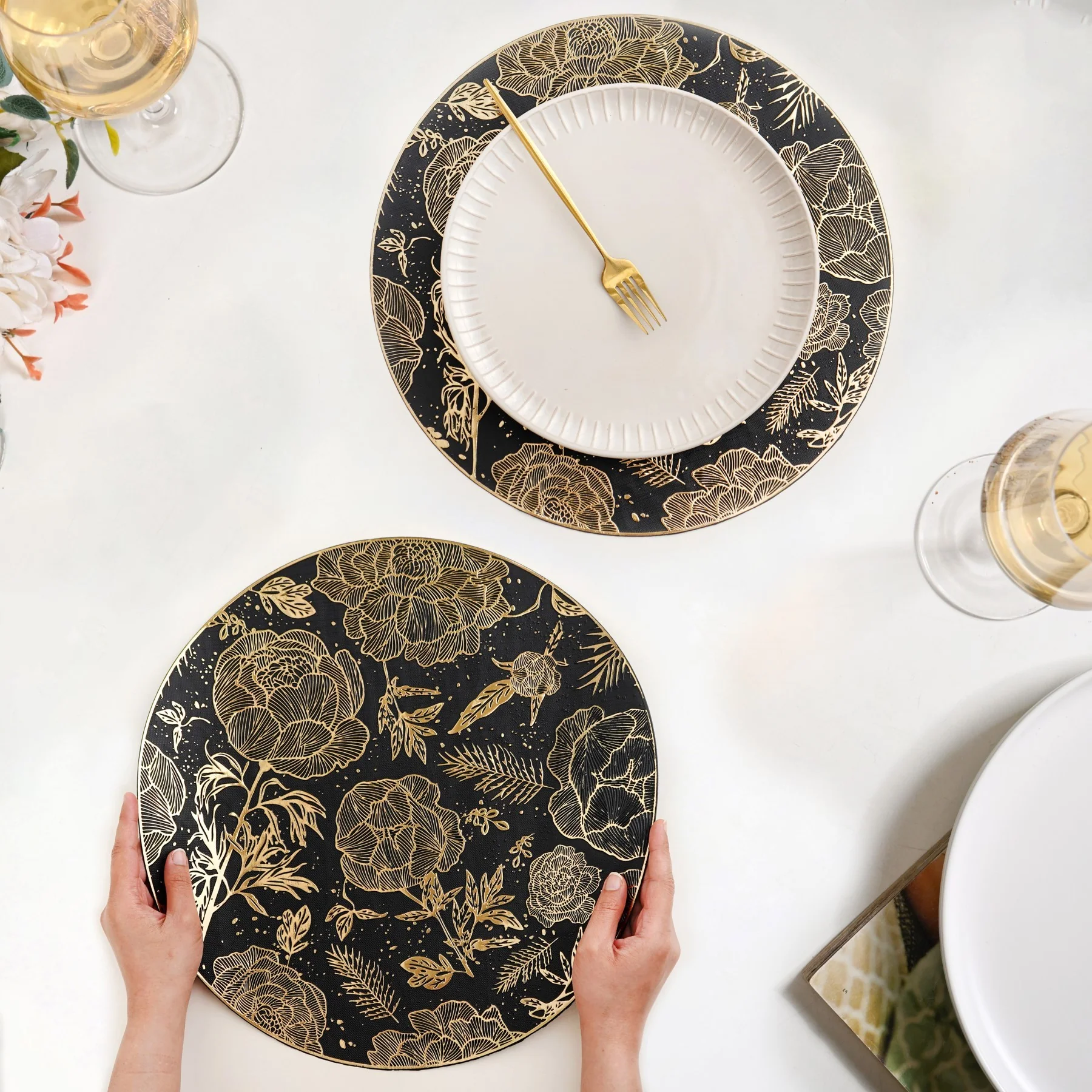 Luxe Black And Gold Placemats Set Of 6 - Image 3