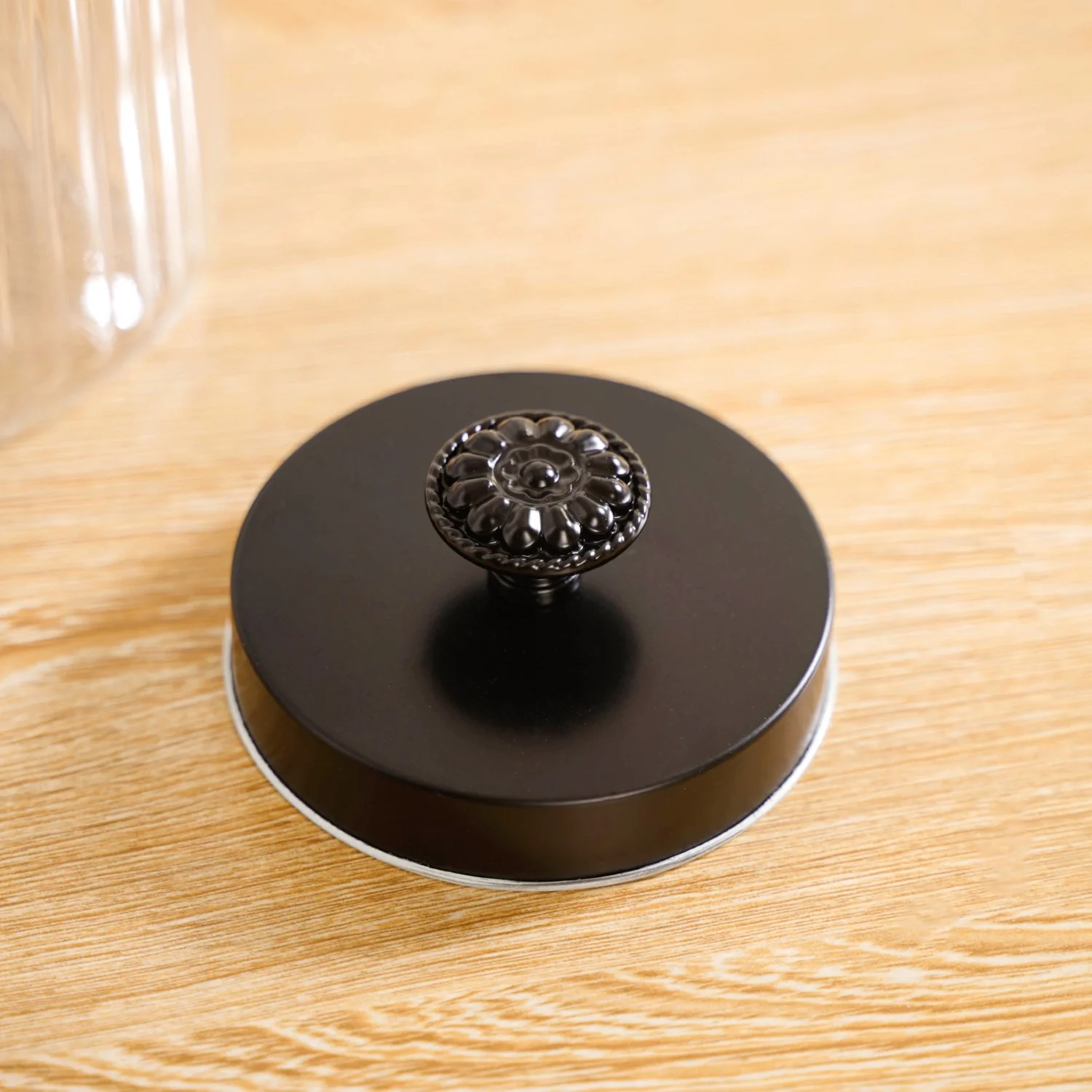 Luxe Fluted Jar With Flower Accent Lid Set Of 4 Matte Black 1000ml - Image 7