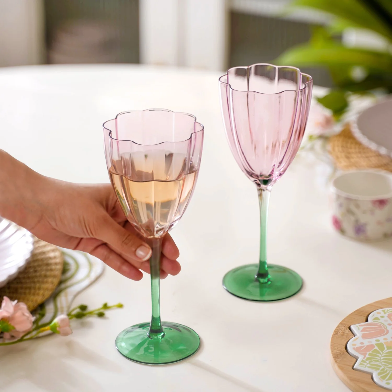 Luxe Tulip Wine Glass Set Of 2 320ml - Image 3