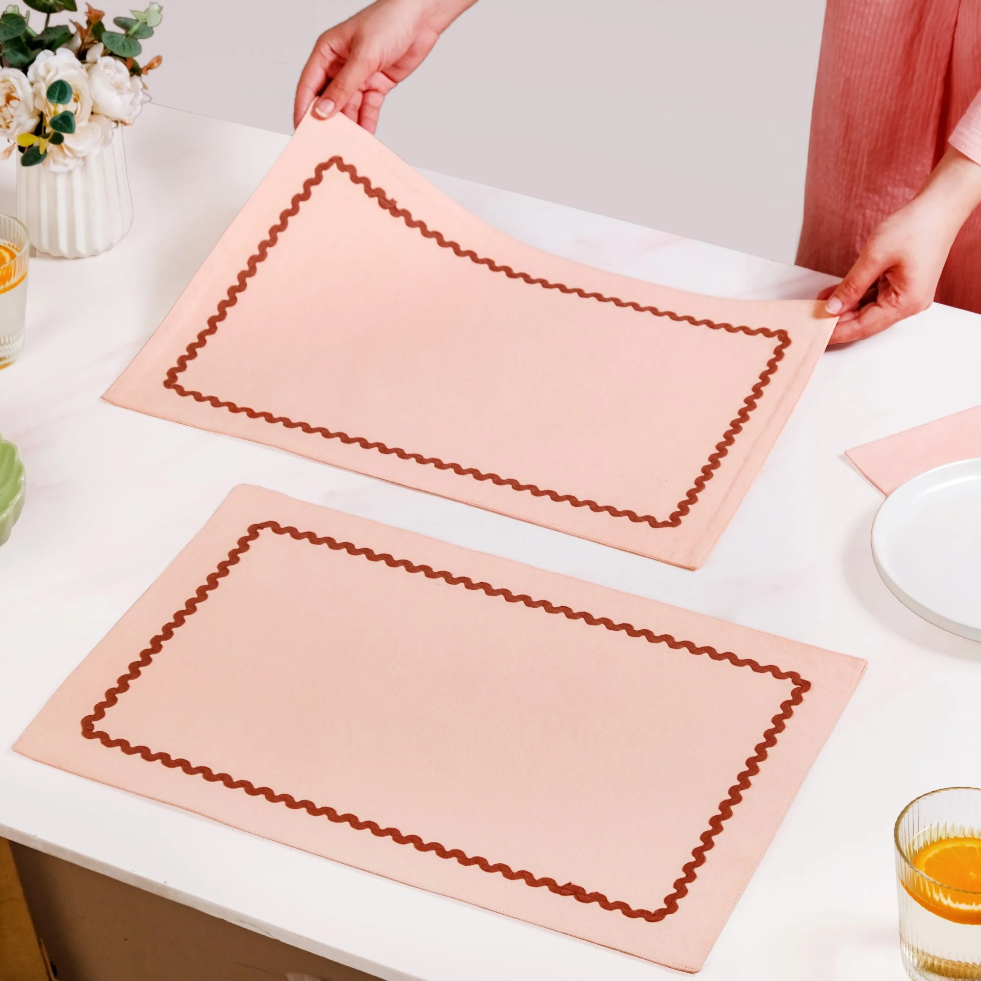 Madeline Peach Set Of 4 Reversible Cotton Placemats - Image 2