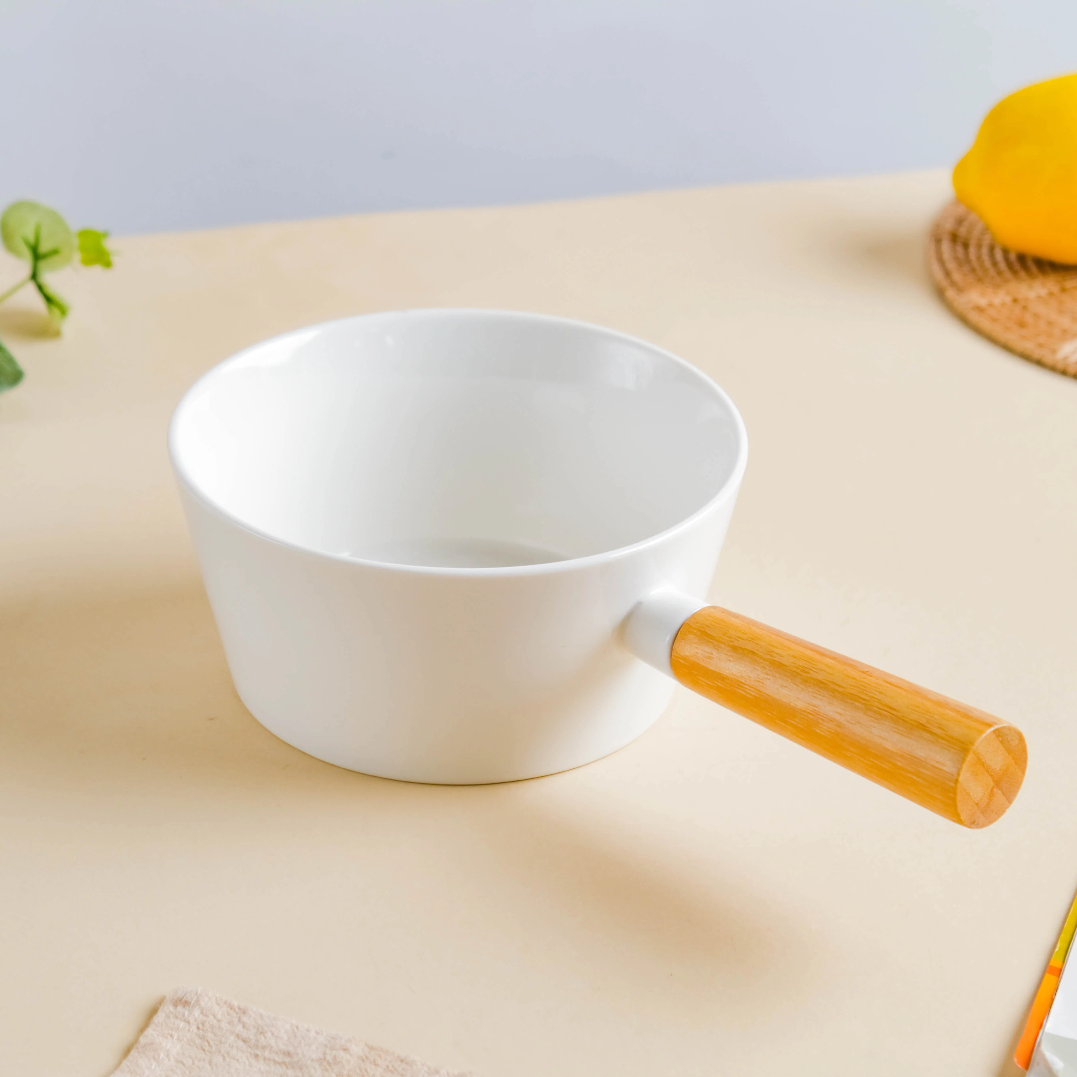 MAGNIFIQUE Bowl With Bamboo Handle Large - Image 5