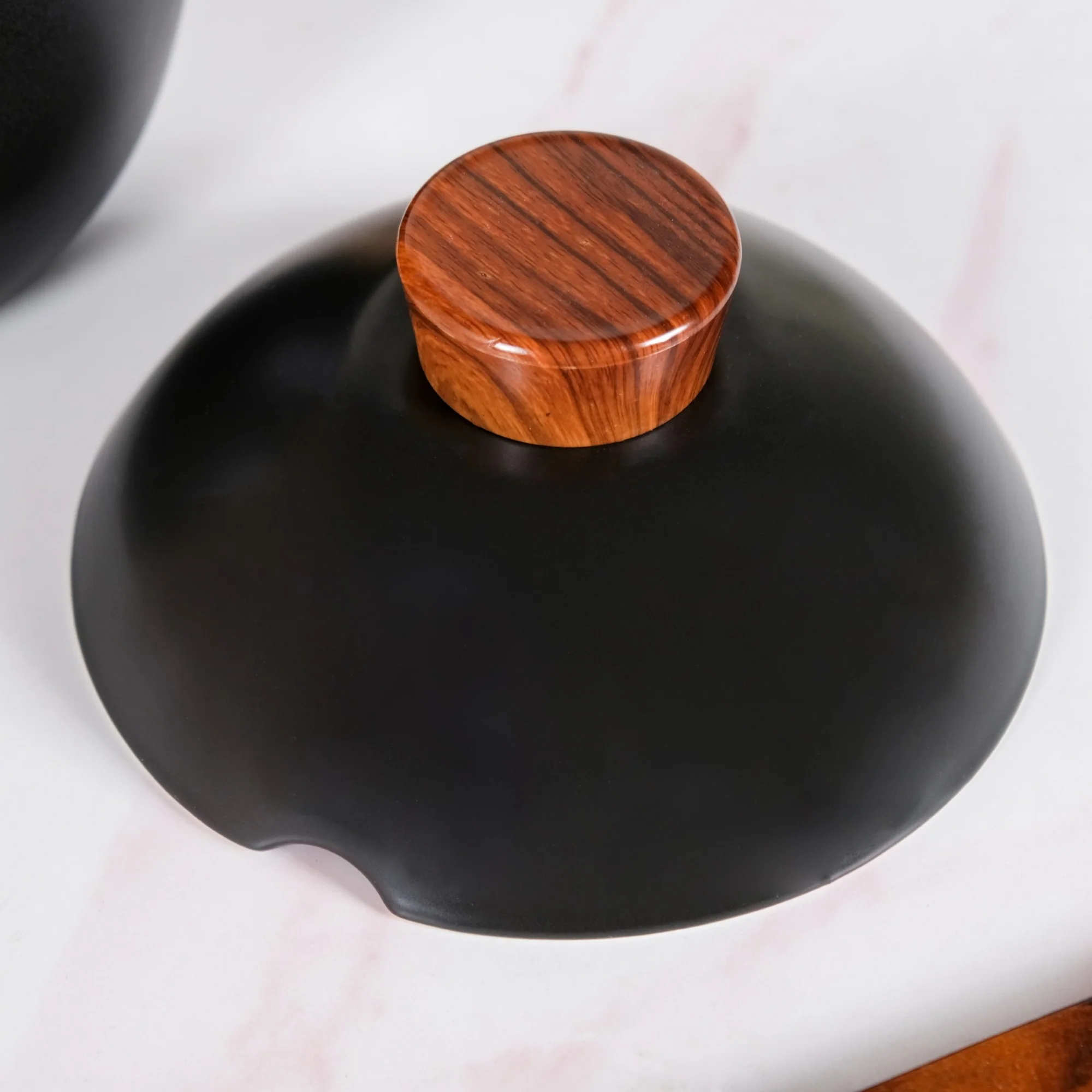 Maison Black Ceramic Clay Pot For Cooking 2200ml - Image 5
