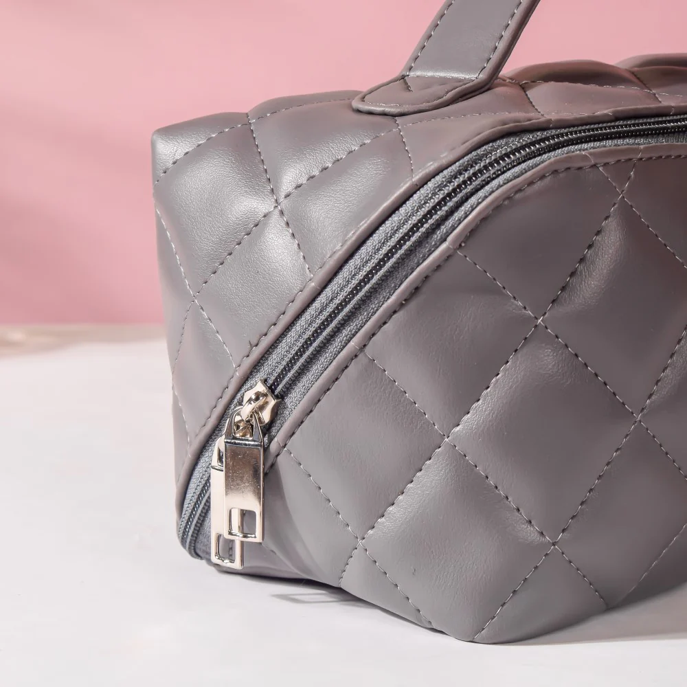 Makeup Pouch Large Capacity Quilted Grey - Image 11