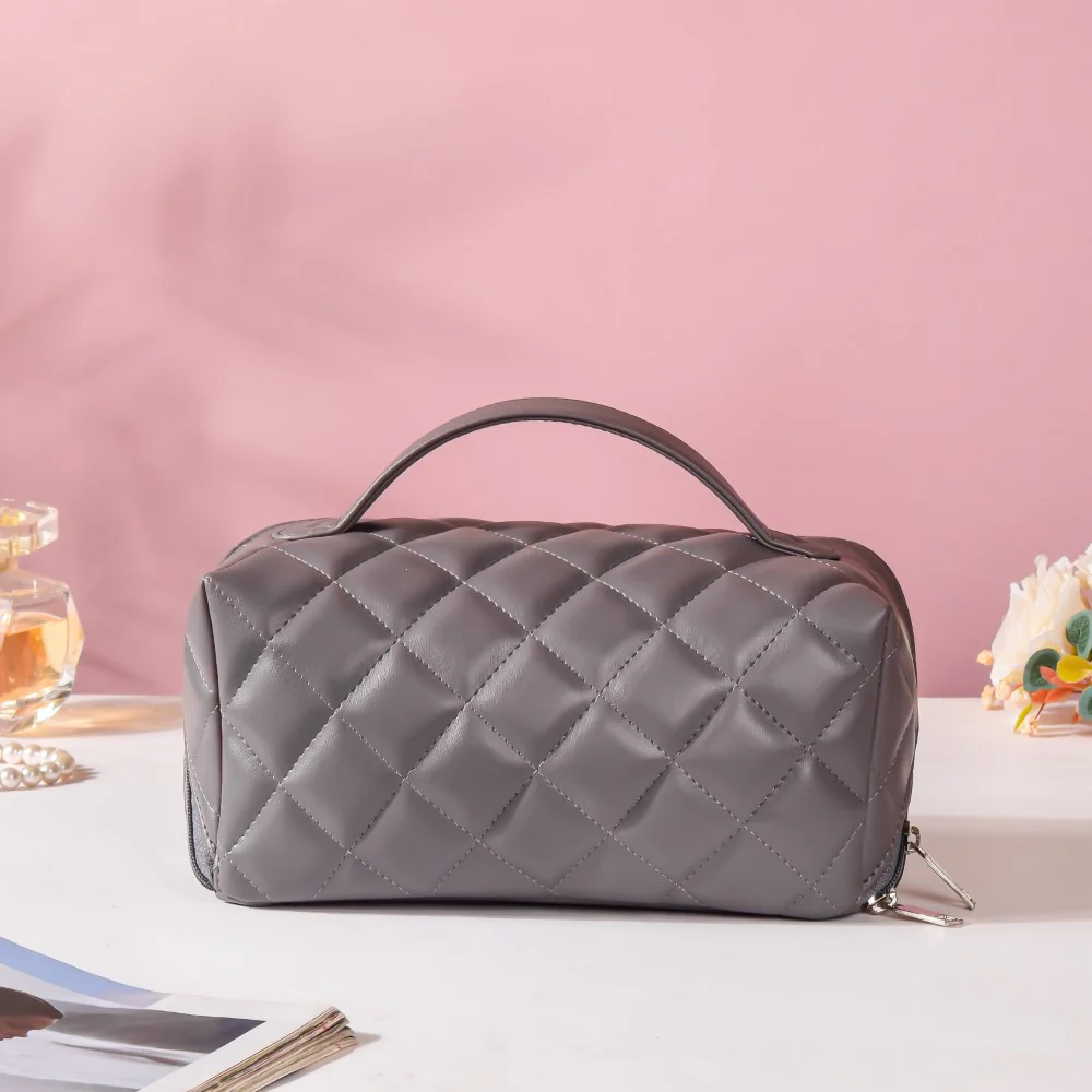 Makeup Pouch Large Capacity Quilted Grey - Image 13