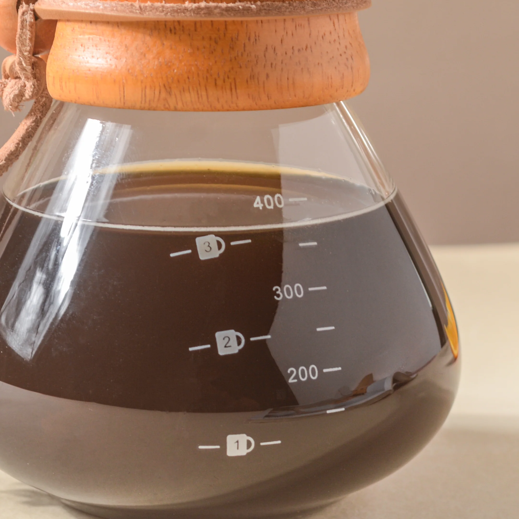 Manual Drip Coffee Maker With Borosilicate Glass Carafe - Image 11
