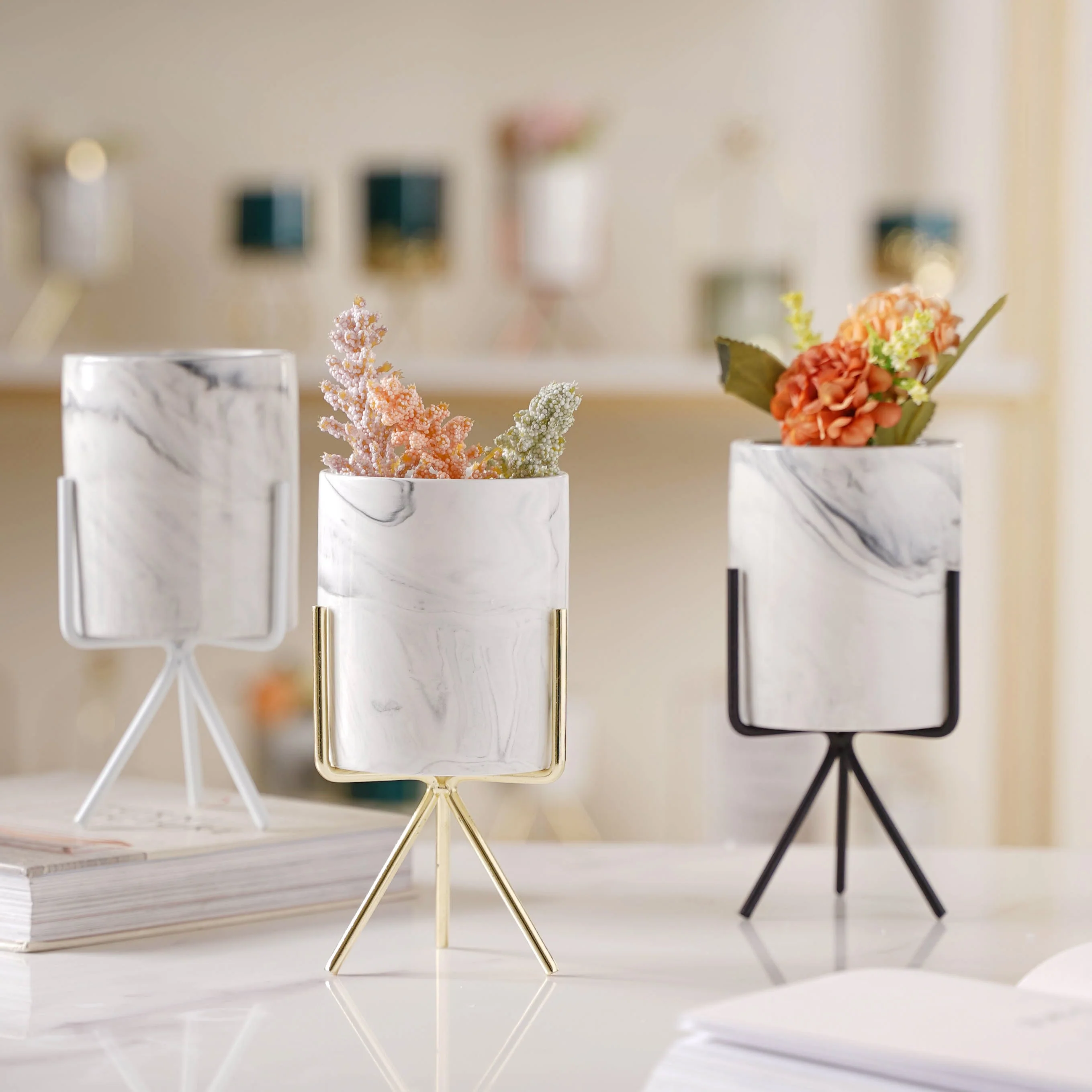 Marble Effect Plant Grower - Image 3