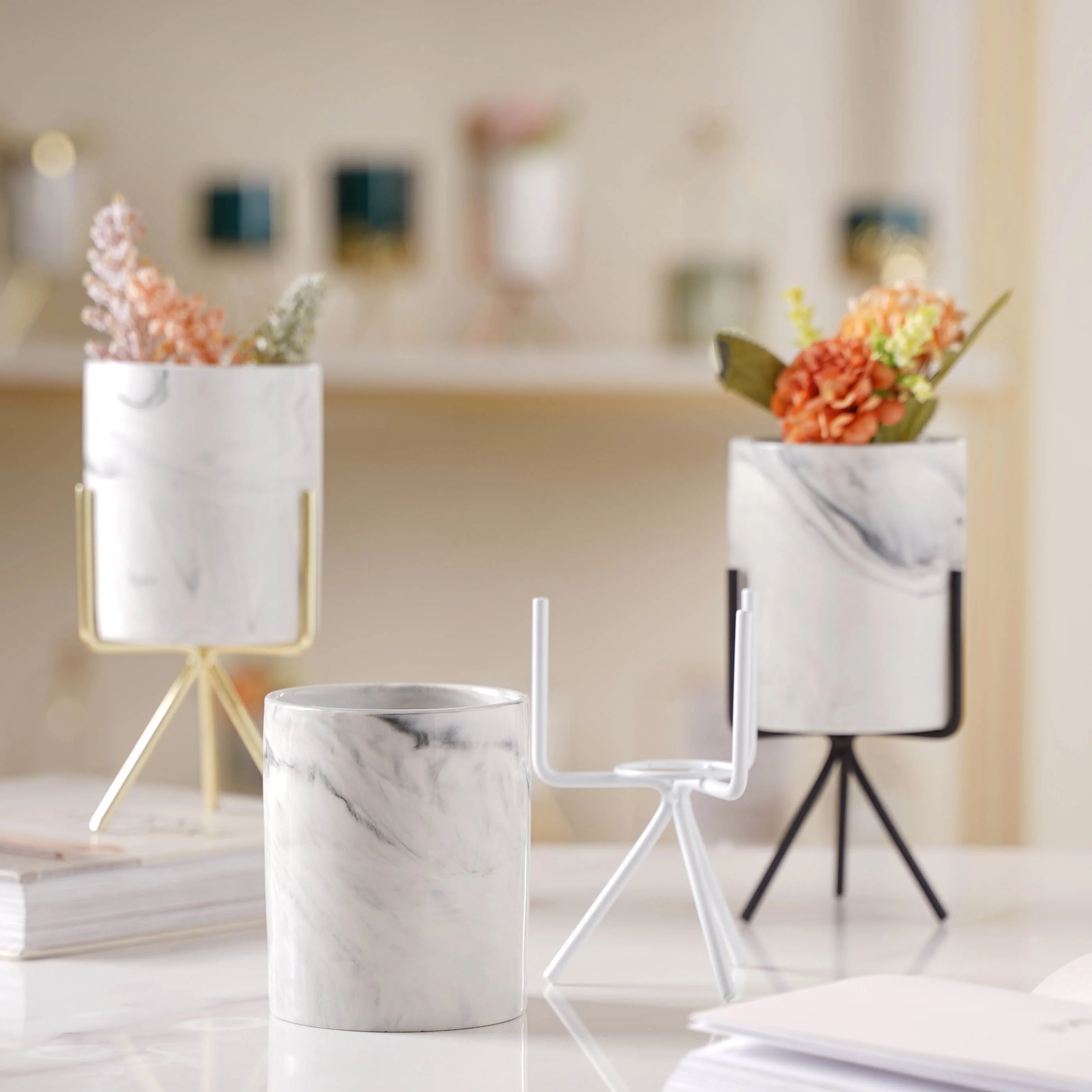 Marble Effect Plant Grower - Image 5