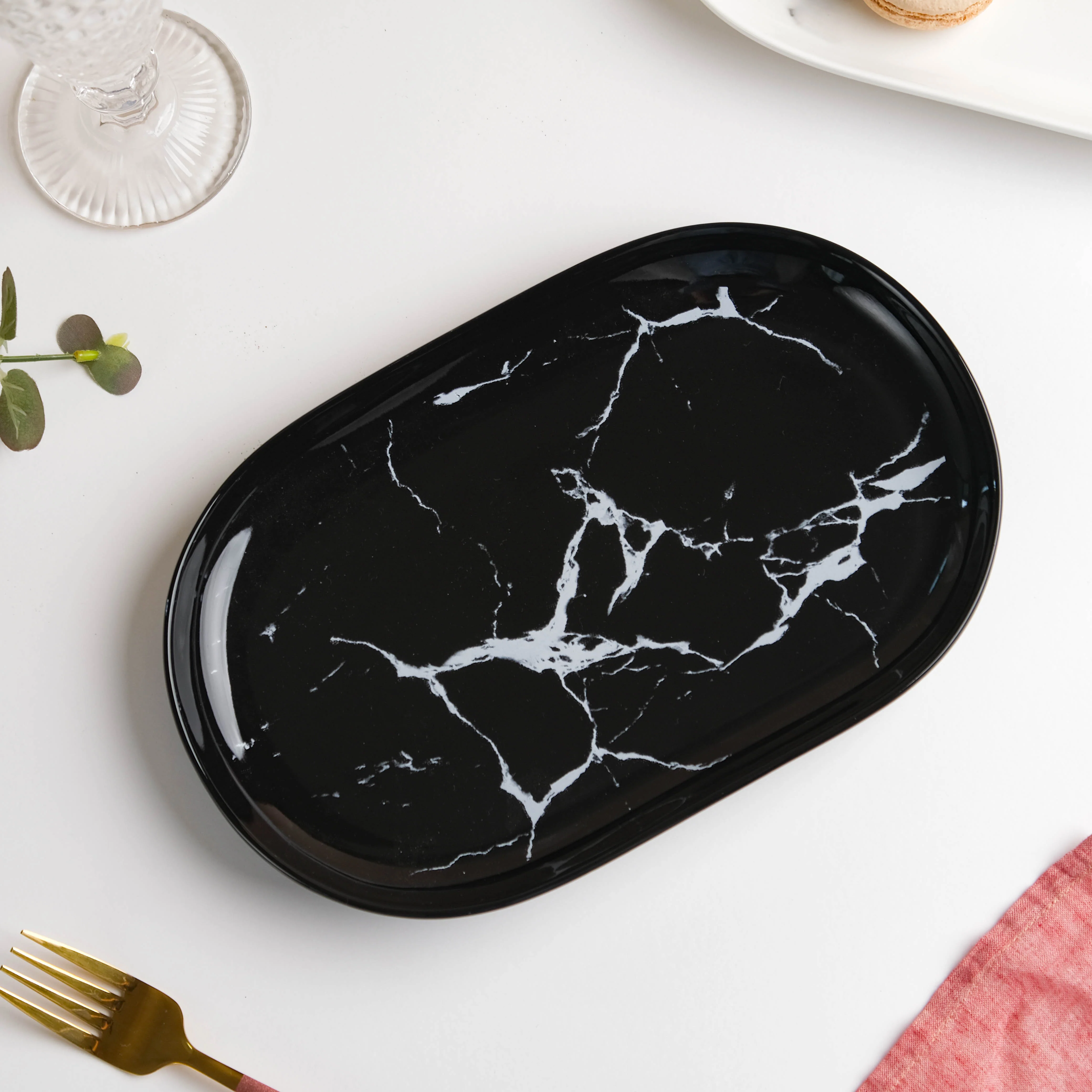 Marble Patterned Black Oval Platter 10 Inch - Image 3