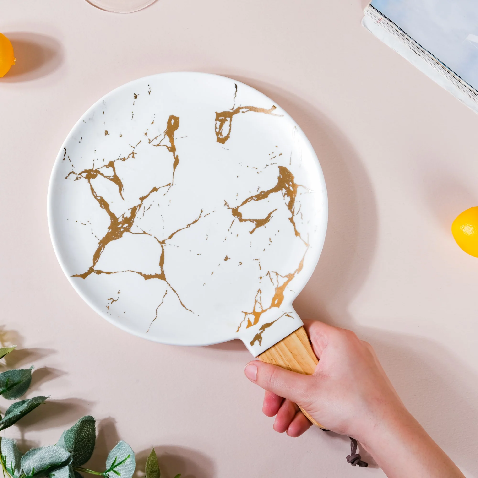 Marble Plate With Handle 11 Inch - Image 2