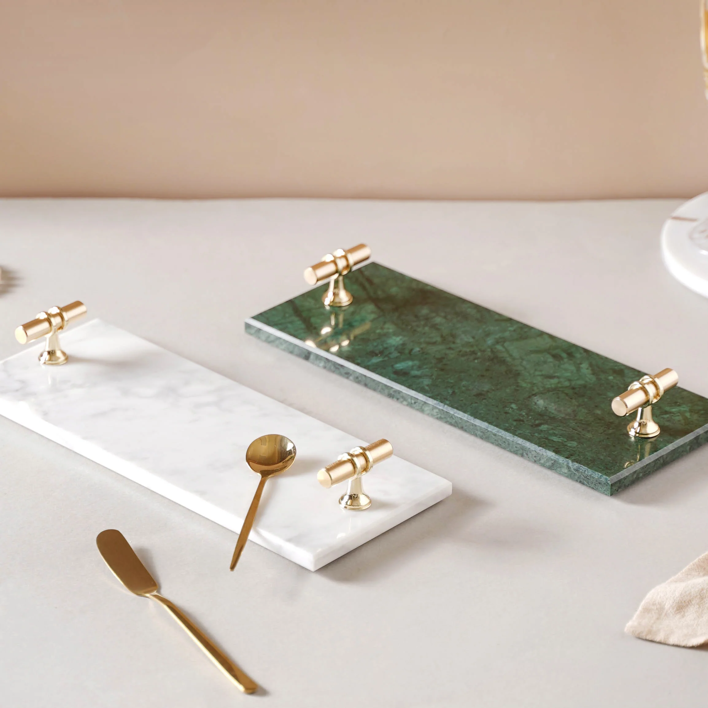 Marble Tray With Metal Handle - Image 5
