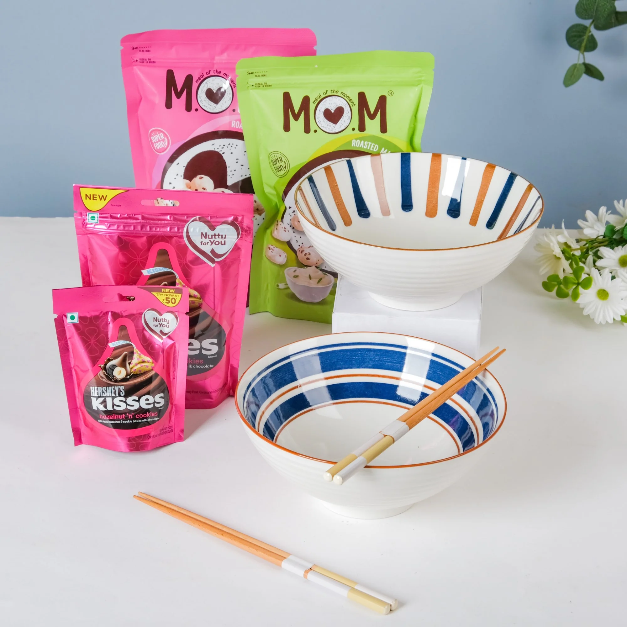 Meraki Bowl And Chopstick Snacktime Gift Hamper Set Of 8 - Image 2