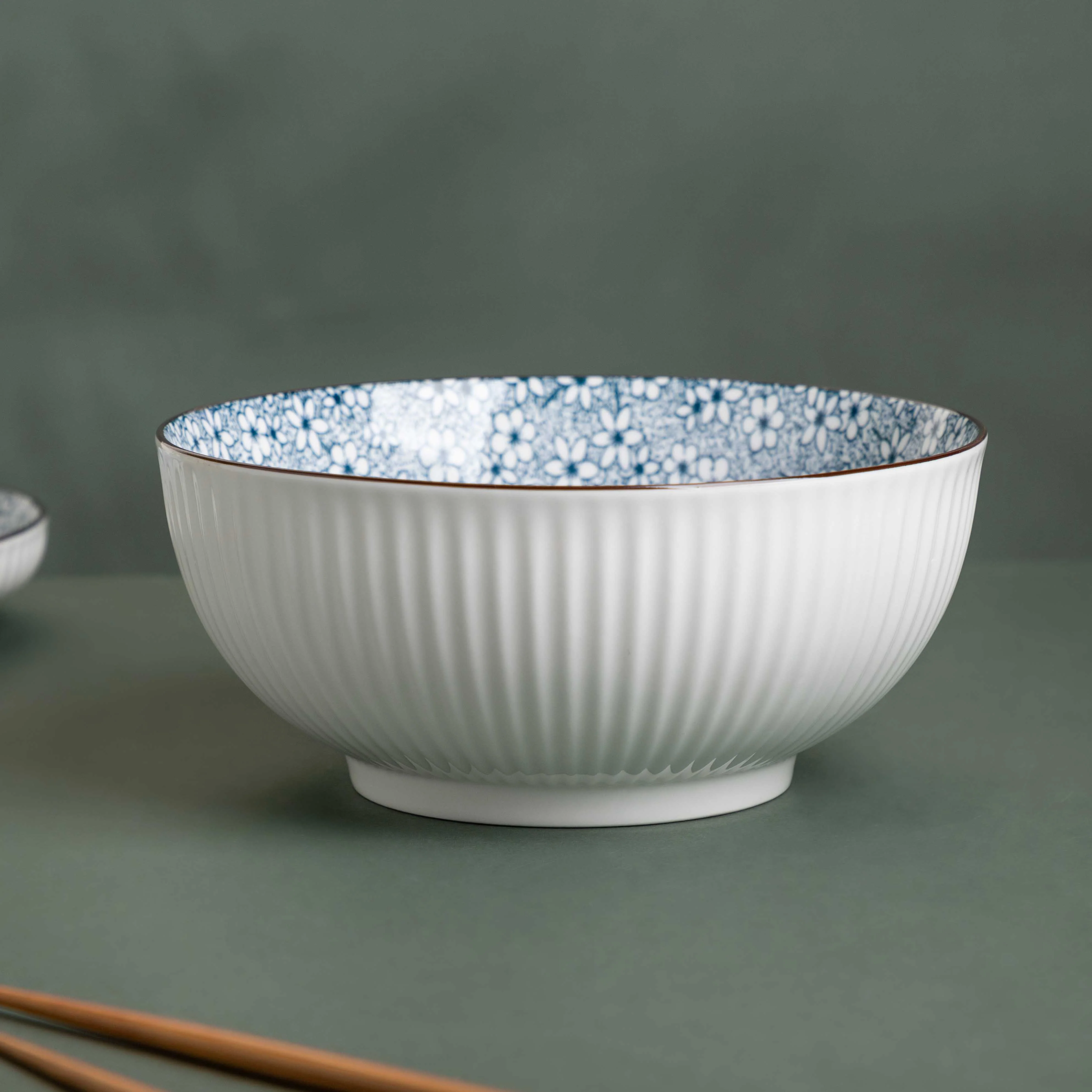 Meraki Floral Ceramic Serving Bowl 800 ml - Image 7