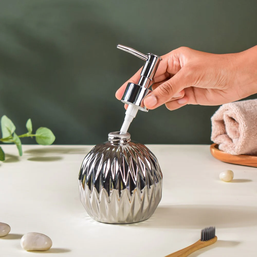 Metallic Soap Dispenser - Image 10