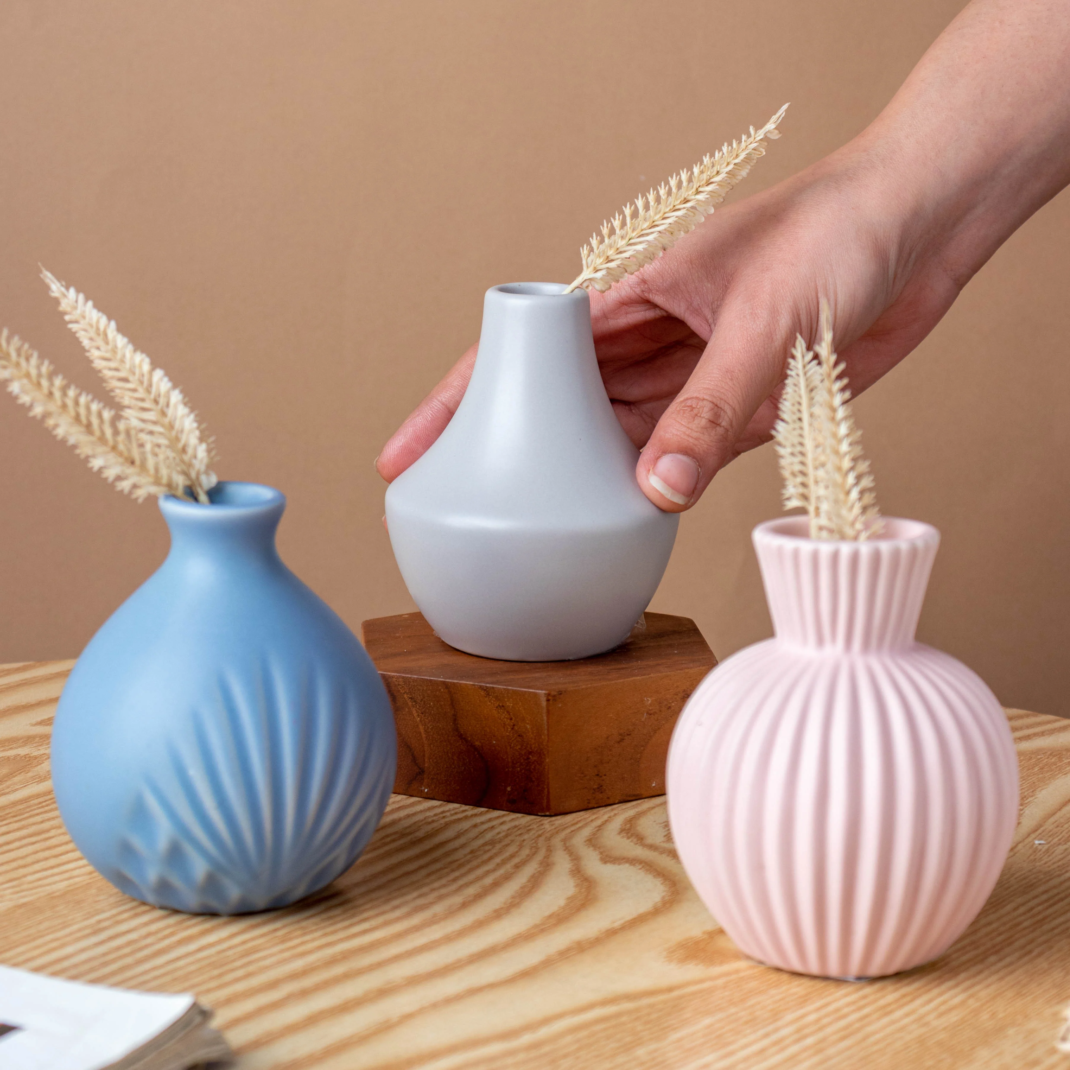 Mini Chromatic Vase - Image 4