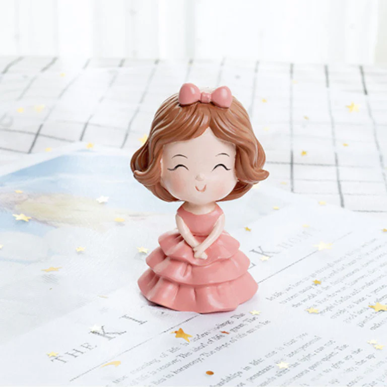 Miniature Princess Showpiece - Image 2