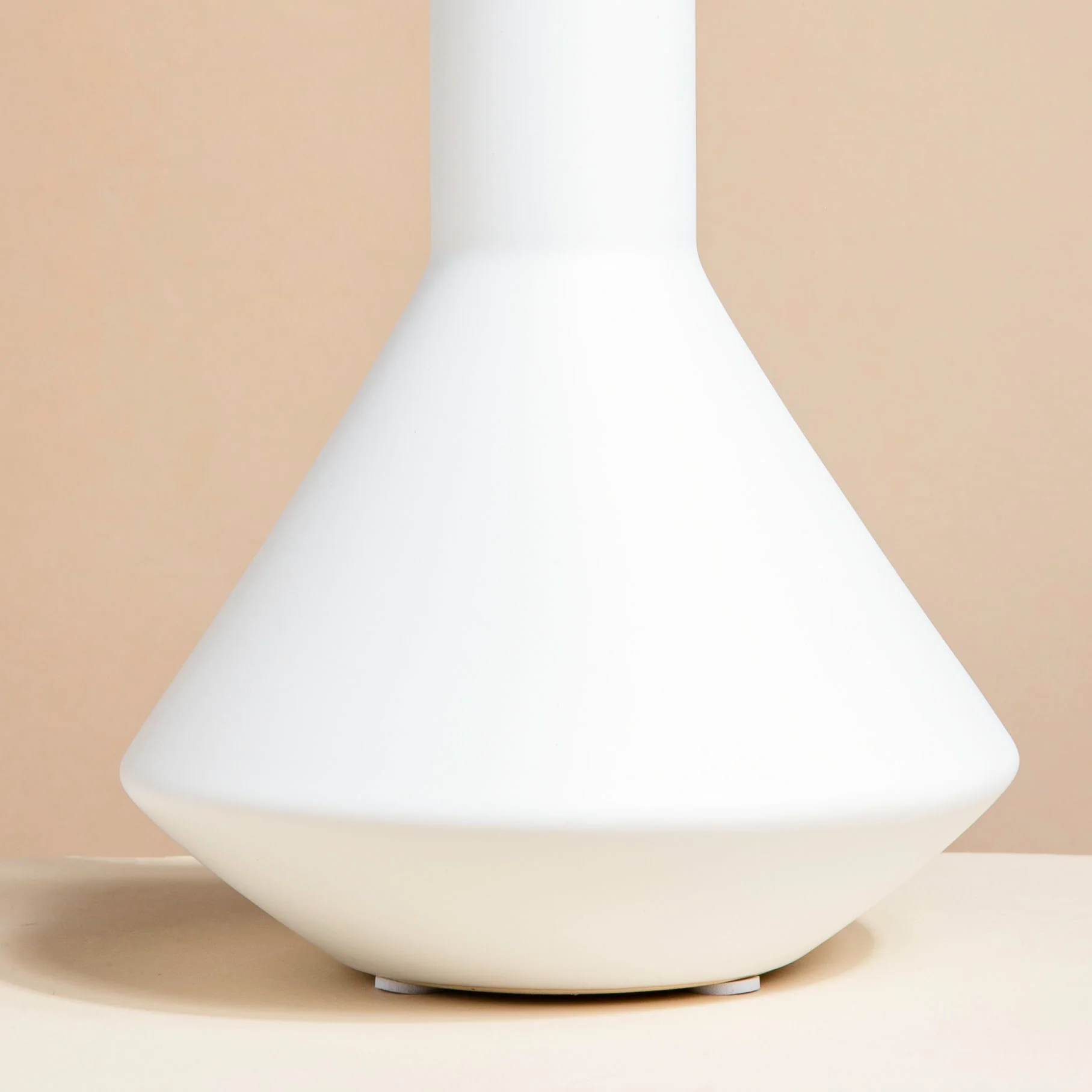 Minimalist Flask Shaped Ceramic Vase White - Image 5