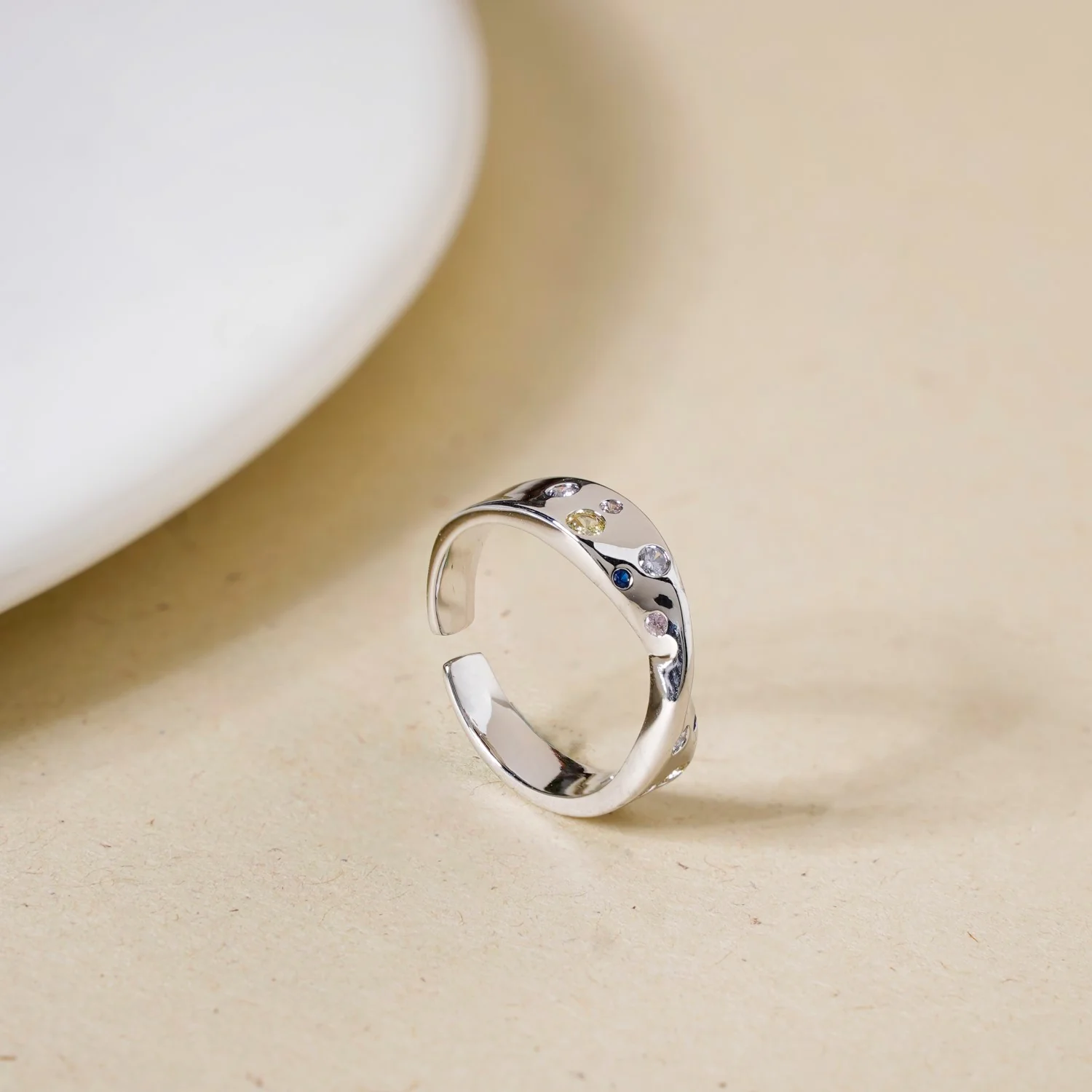 Mobius Strip Gem Studded Ring - Image 5