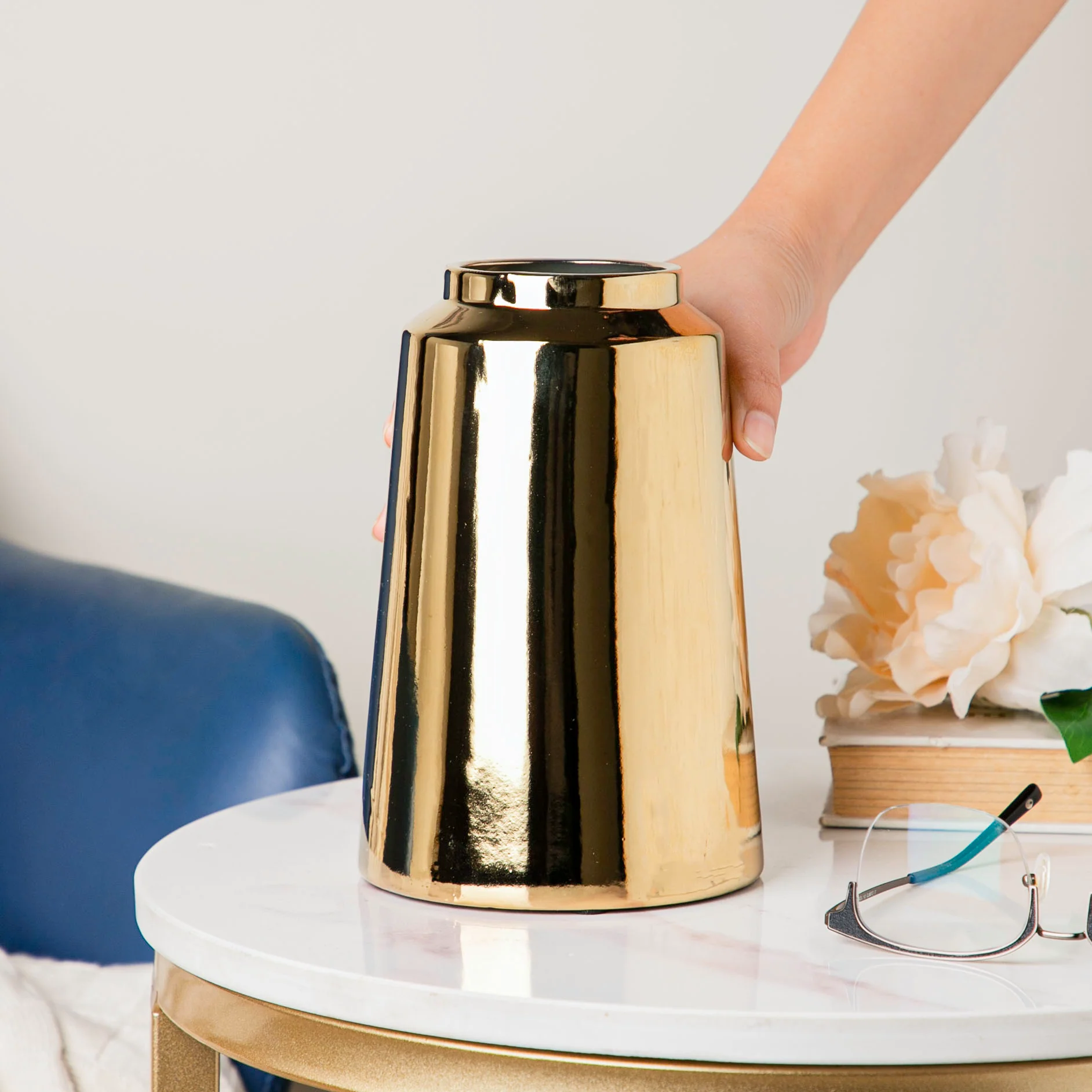 Modern Ceramic Vase Gold - Image 2