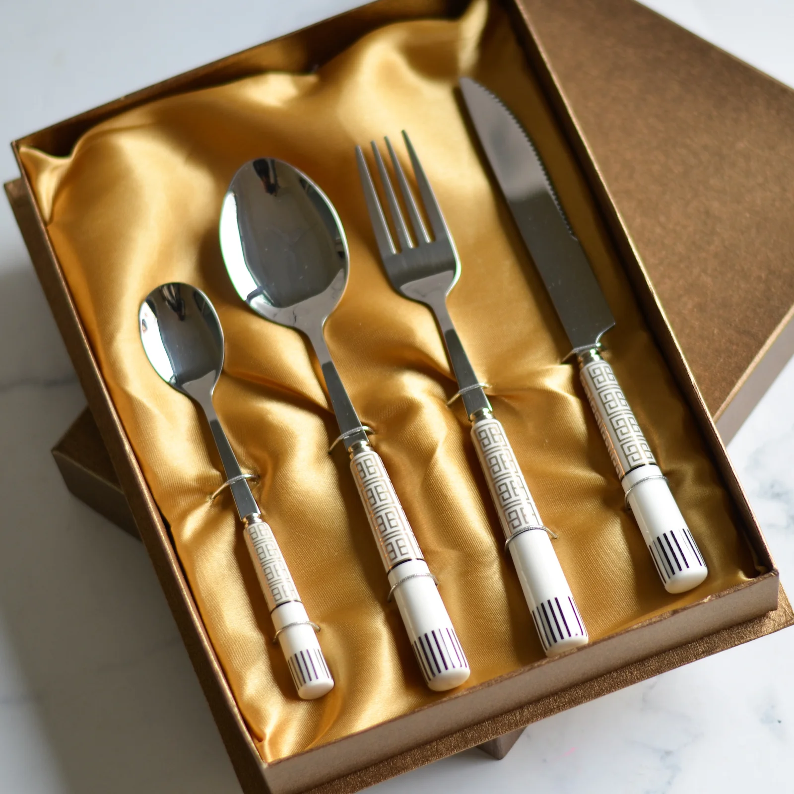 Modern Cutlery - Image 2