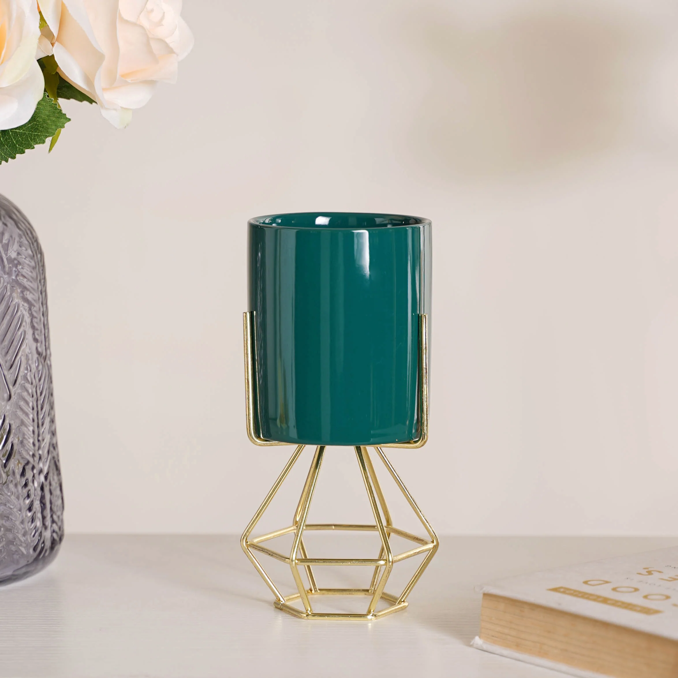 Modern Cylindrical Pot - Image 5