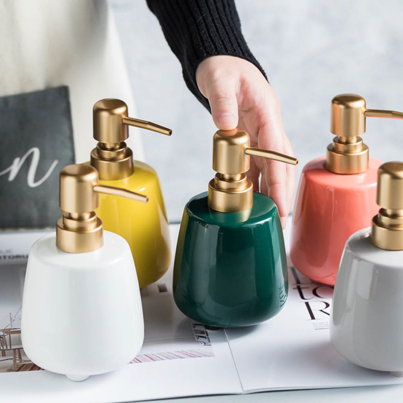 Modern Dispenser - Image 12