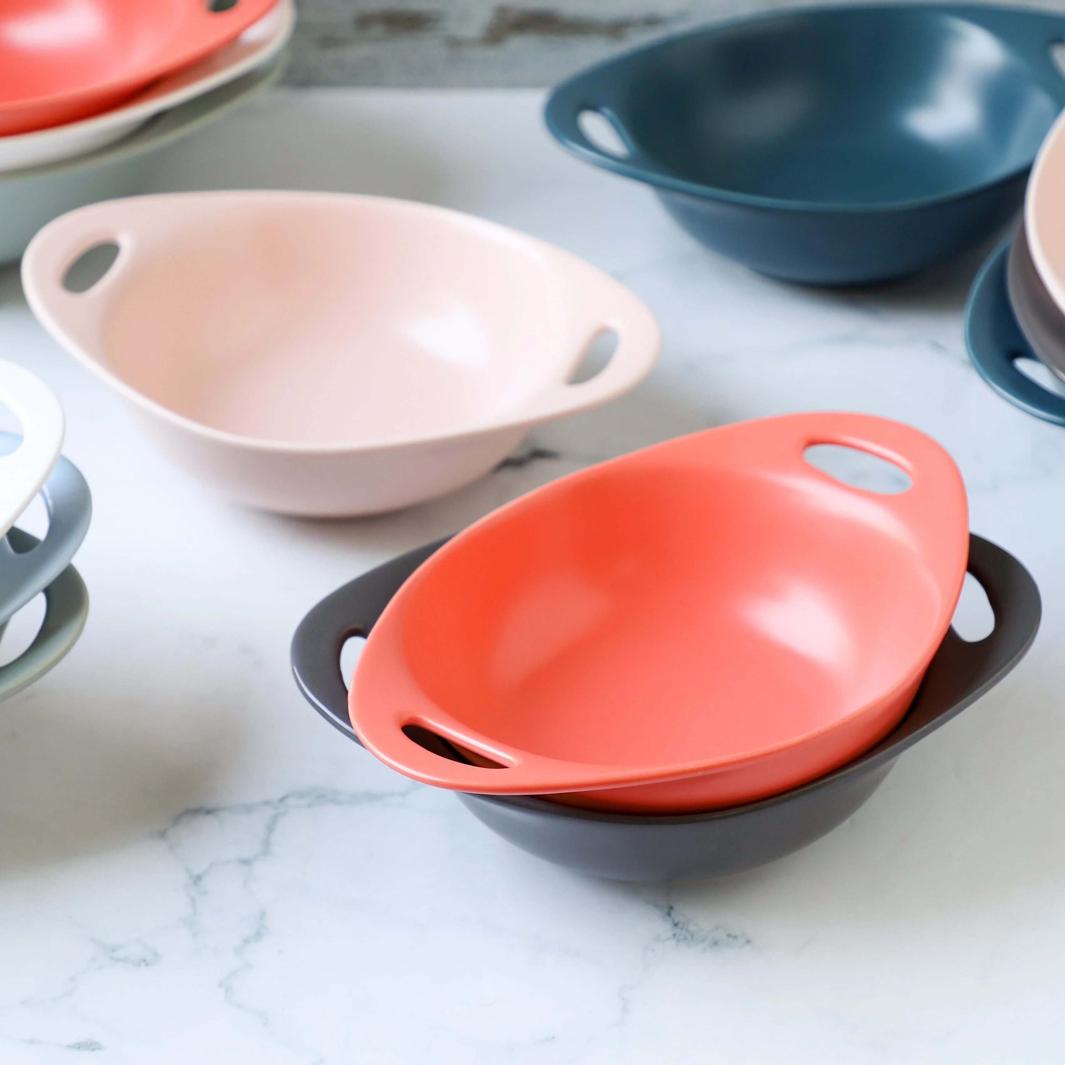 Modern Serving Bowl With Handle Coral Small - Image 2