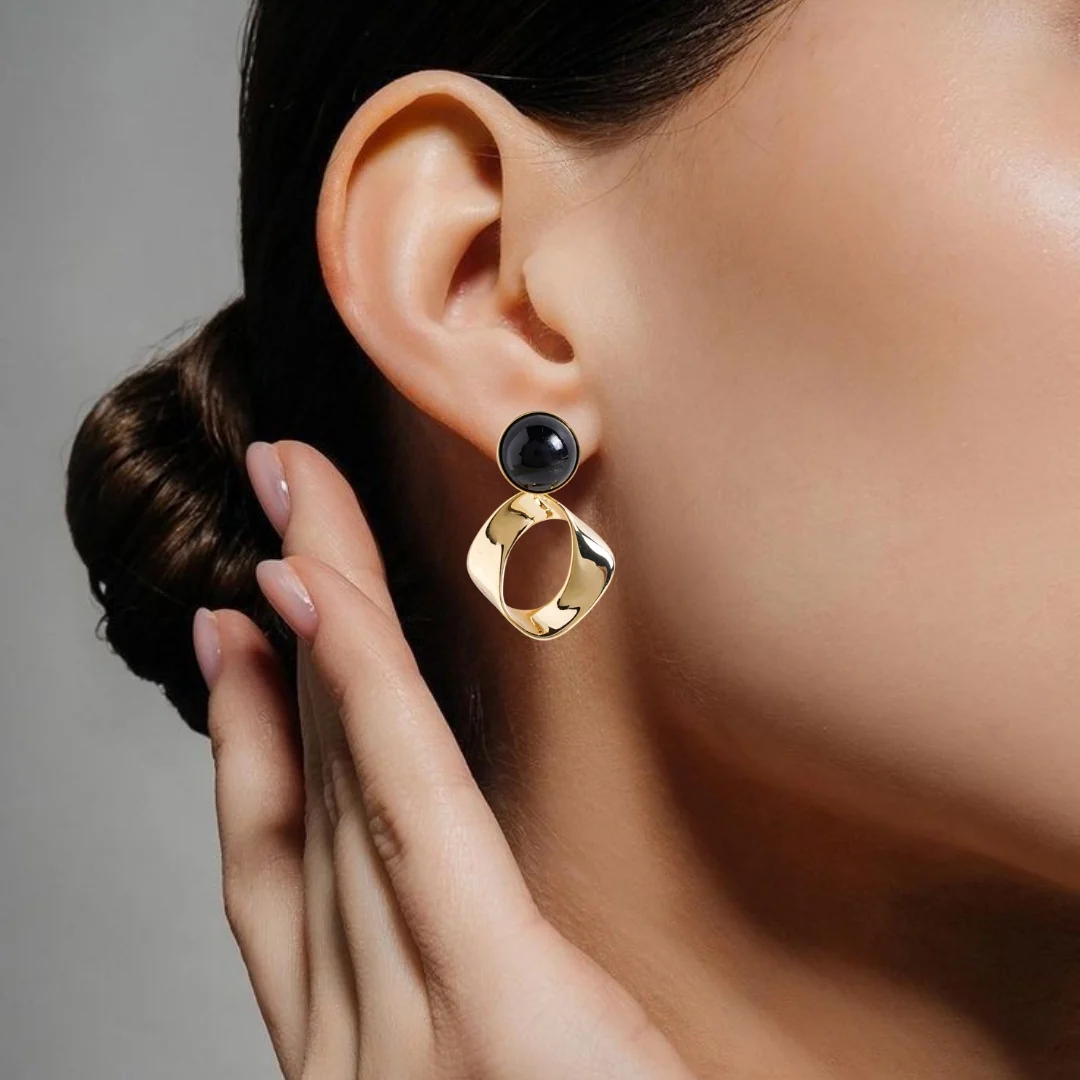 Modern Twist Dangle Earrings Black - Image 2