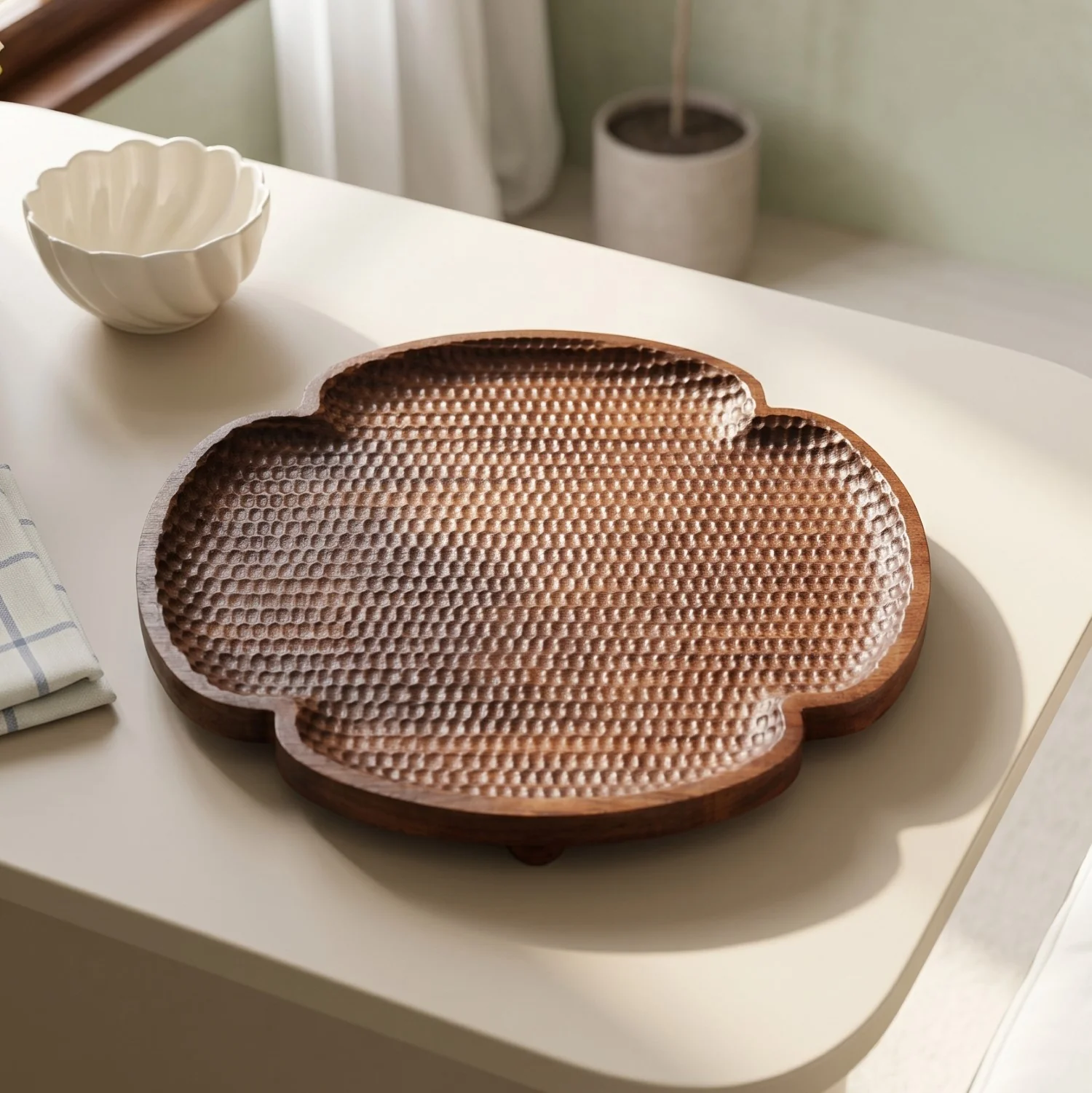 Nero Floral Carved Platter 30x30cm - Image 2