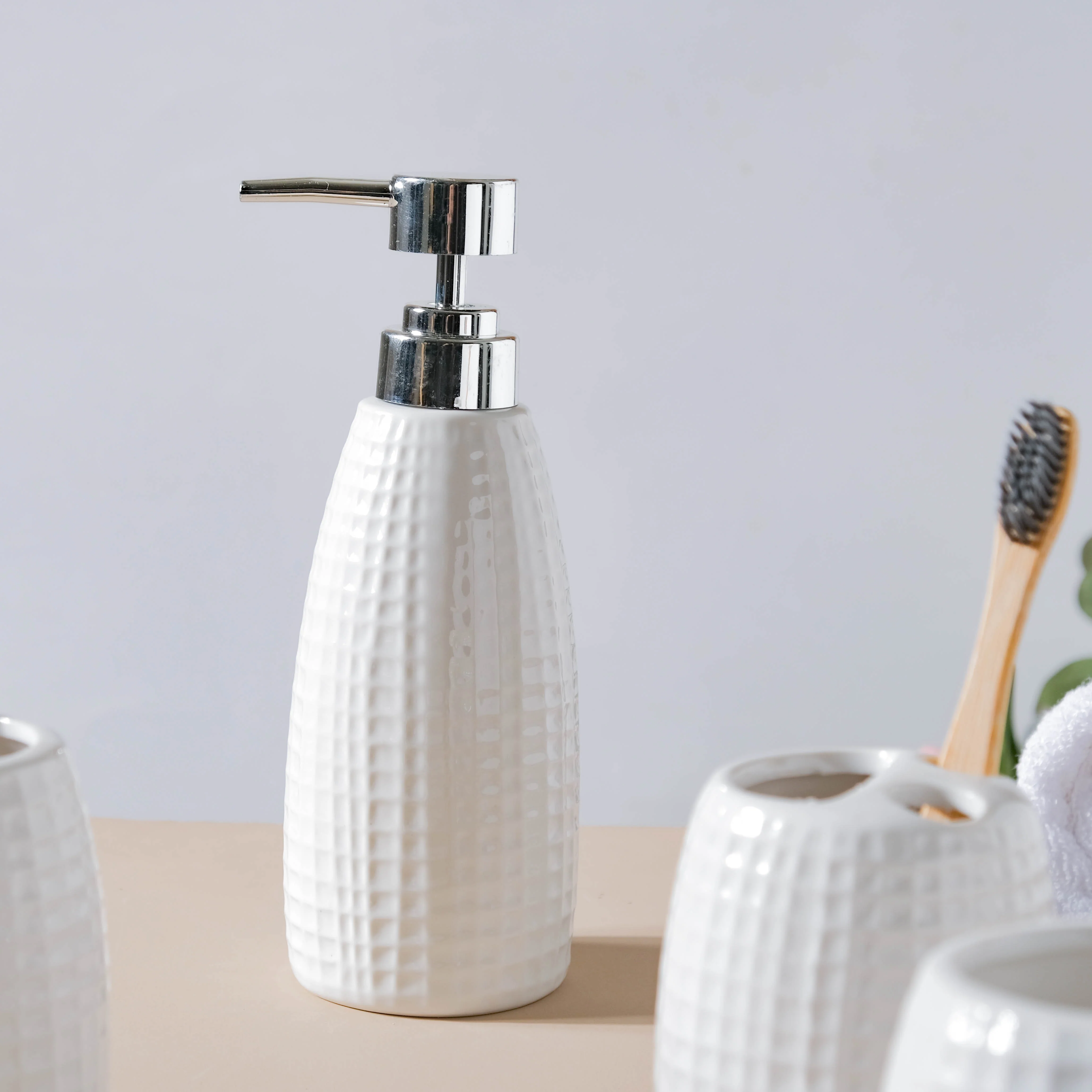 Noelle Texture White Ceramic Bathroom Set Of 5 - Image 10