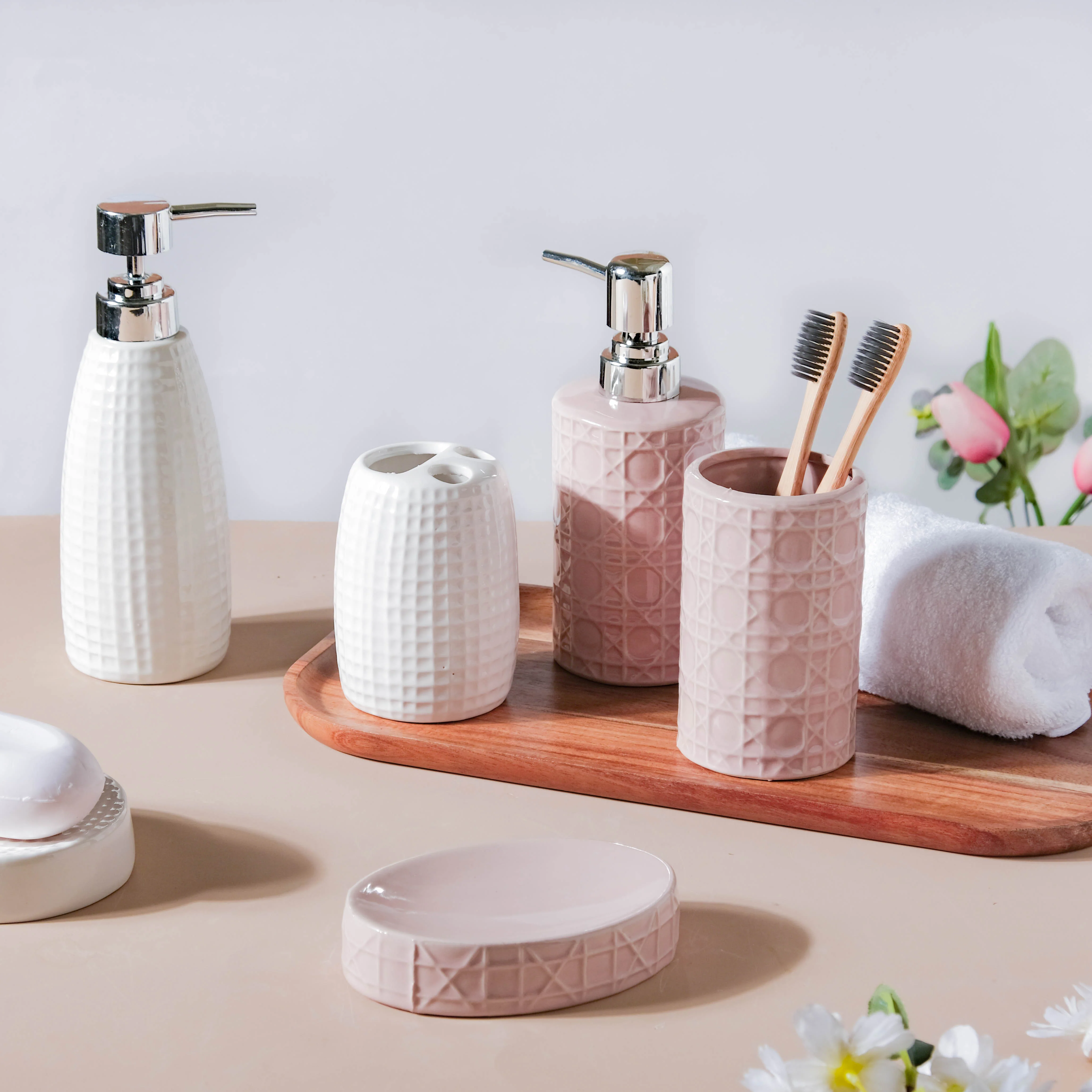Noelle Texture White Ceramic Bathroom Set Of 5 - Image 14