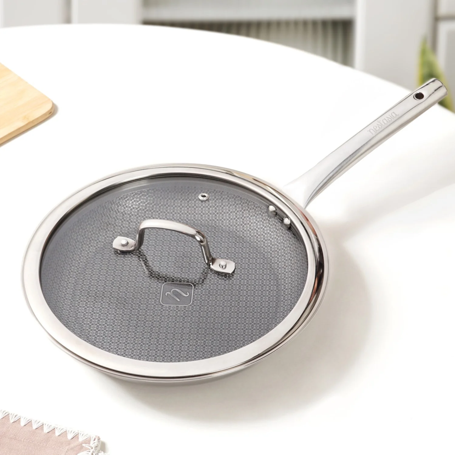 Non Stick Triply Induction Safe Honeycomb Frypan With Lid 2000ml - Image 7