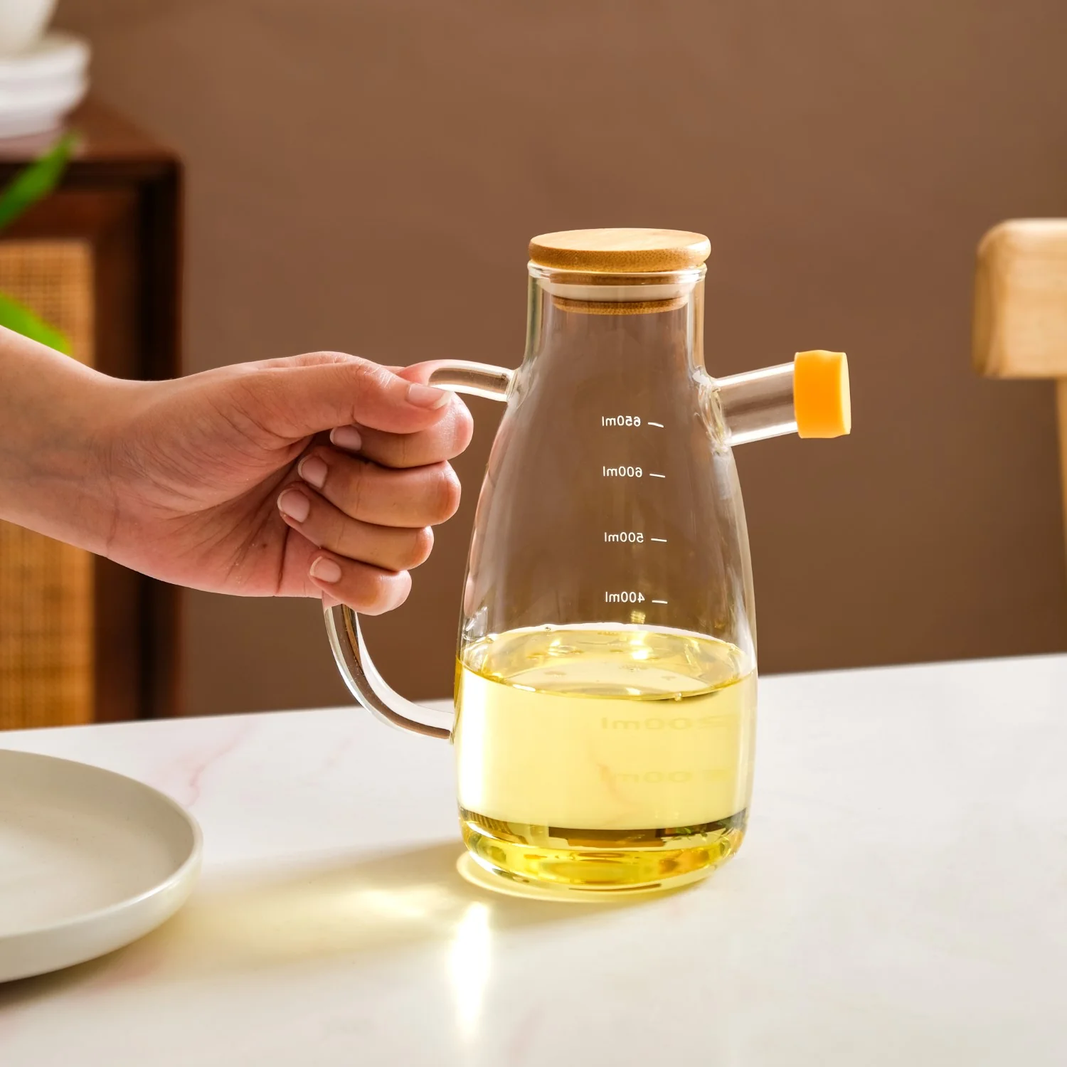 Glass Oil Dispenser 650ml - Image 2