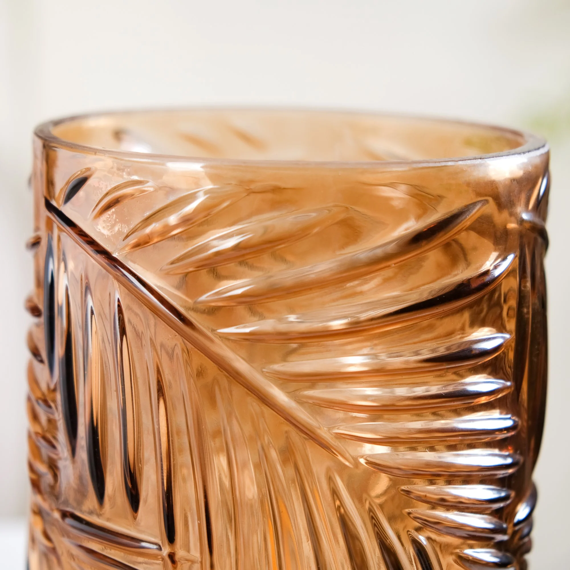 Palm Leaf Brown Glass LED Table Lamp With Auto Timer - Image 7