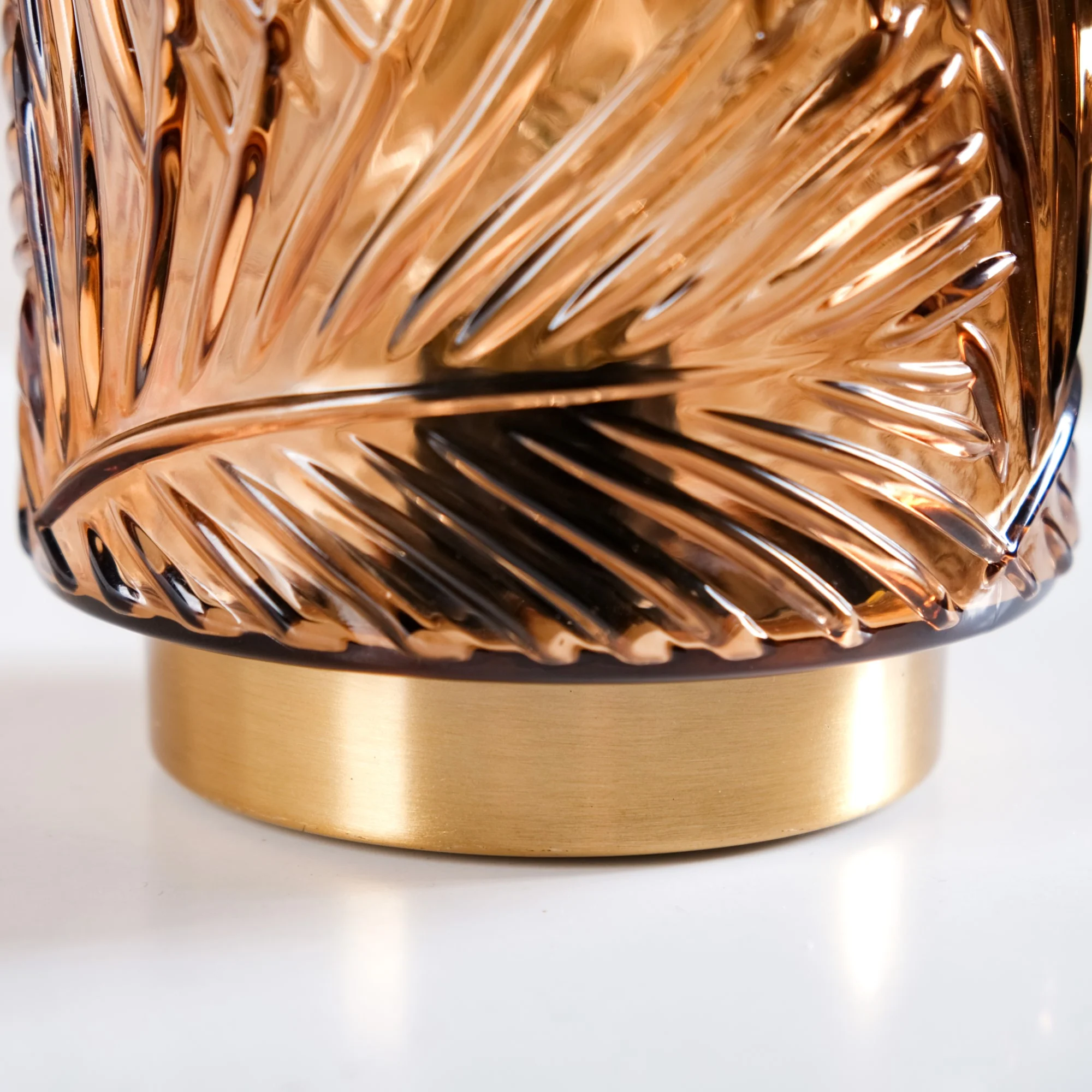 Palm Leaf Brown Glass LED Table Lamp With Auto Timer - Image 9