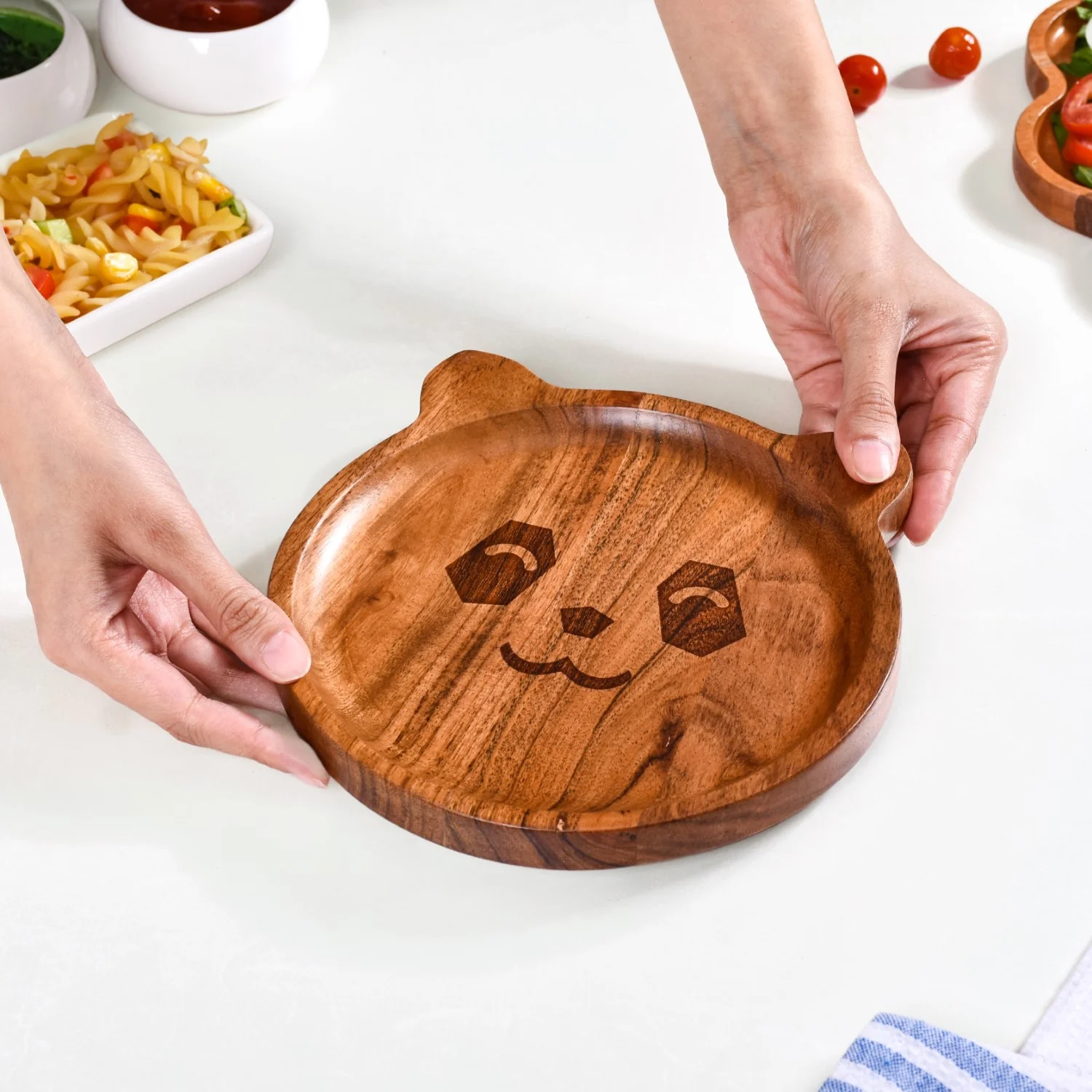 Panda Natural Acacia Wood Platter 8 Inch - Image 3