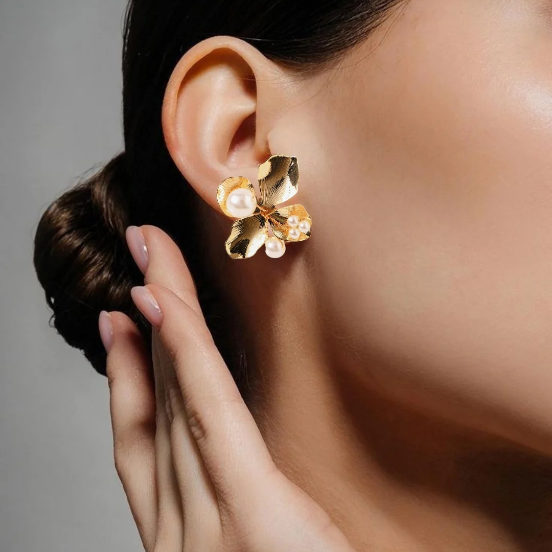 Pearl Flora Abstract Studs Gold - Image 2